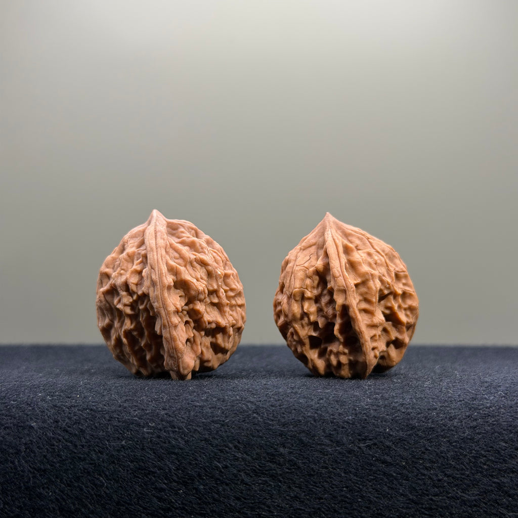 First Love Wenwan Walnut · 26mm · Natural · Entry Ritual