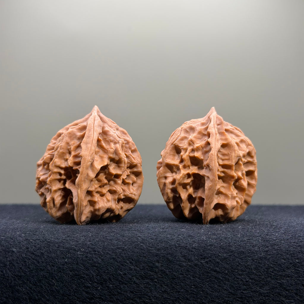 First Love Wenwan Walnut · 35mm · Natural · Entry Ritual
