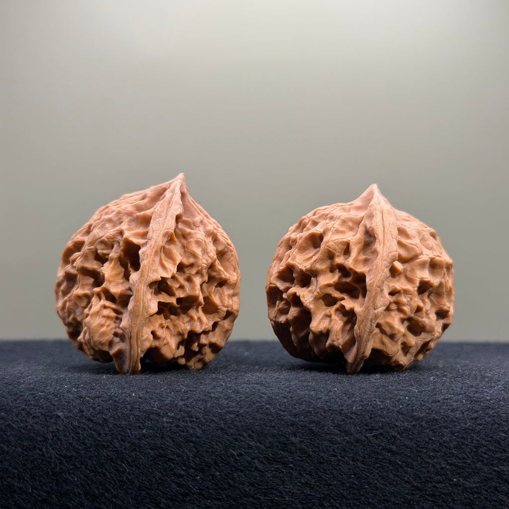 First Love Wenwan Walnut · 40mm · Natural · Select Ritual