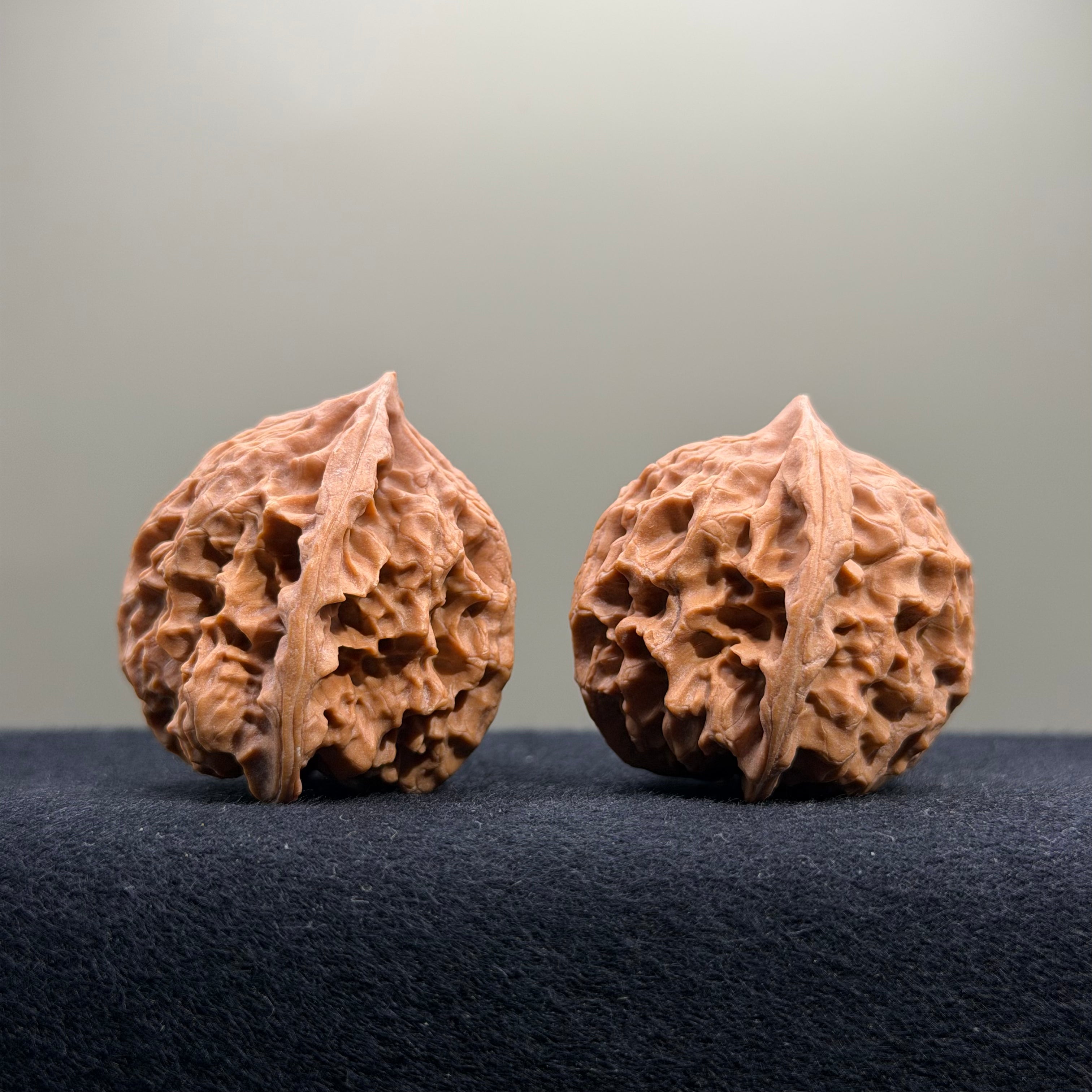 First Love Wenwan Walnut · 40mm · Natural · Select Ritual