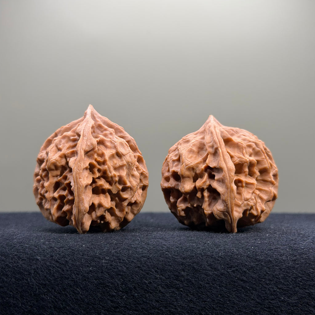 First Love Wenwan Walnut · 40mm · Natural · Select Ritual