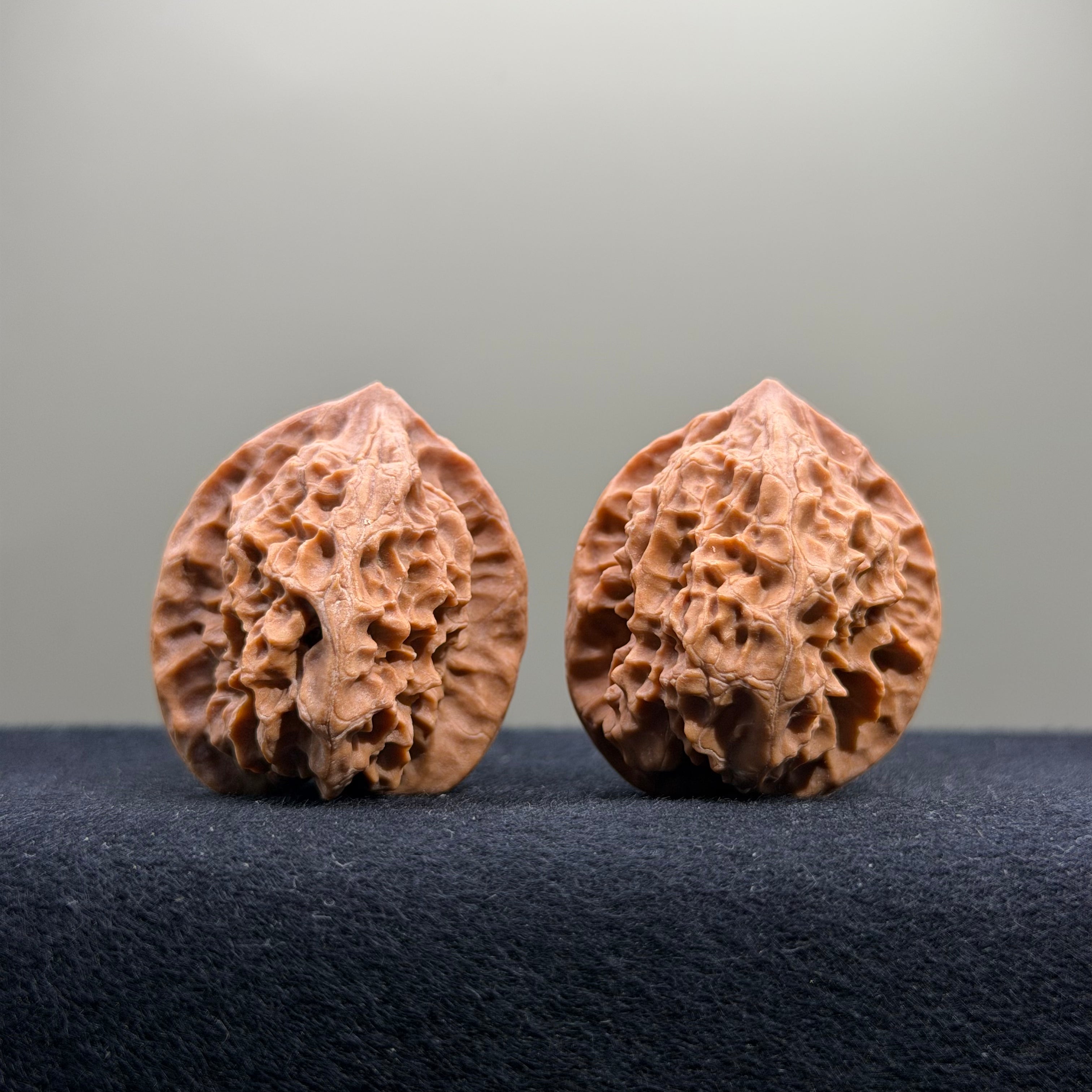 First Love Wenwan Walnut · 33mm · Natural · Entry Ritual