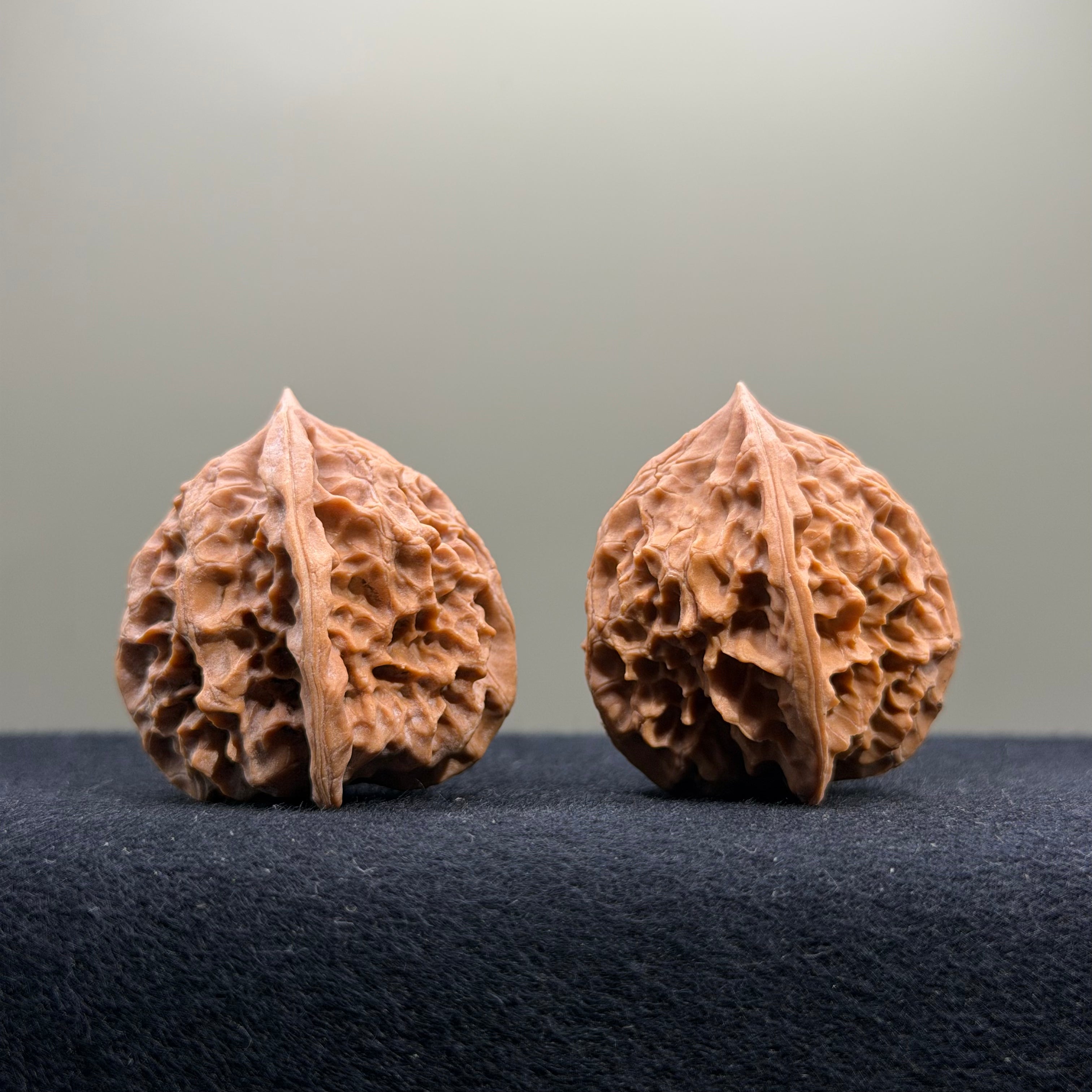 First Love Wenwan Walnut · 33mm · Natural · Entry Ritual