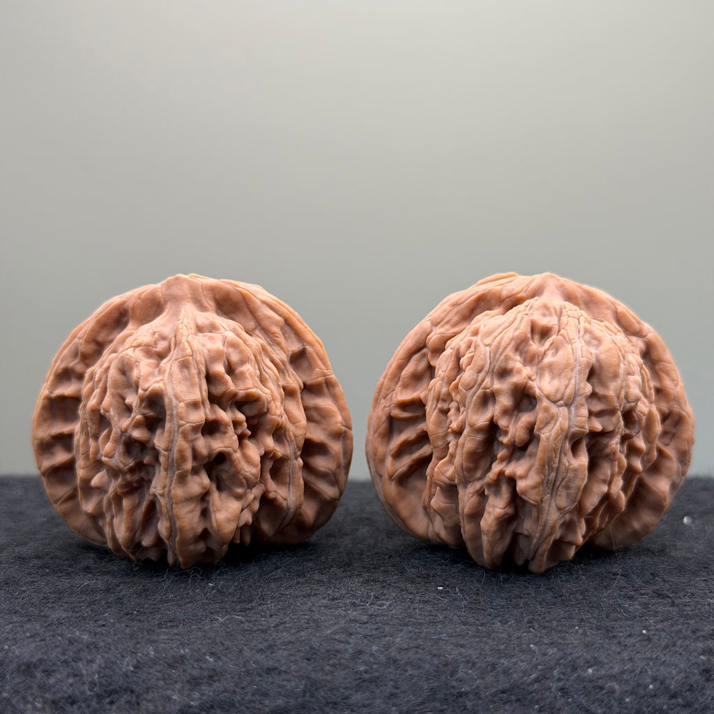Four Towers Wenwan Walnut · 43 · Natural · Entry Ritual