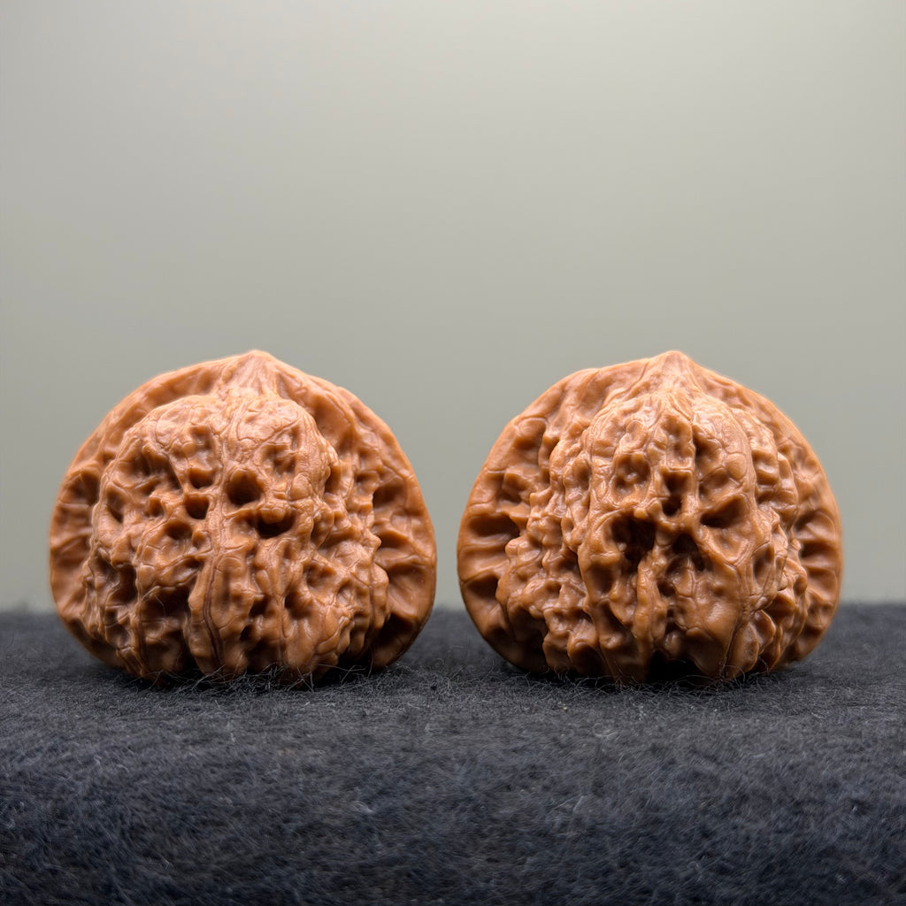 Pinggu Concave-Base Wenwan Walnut · 40mm · Select Ritual