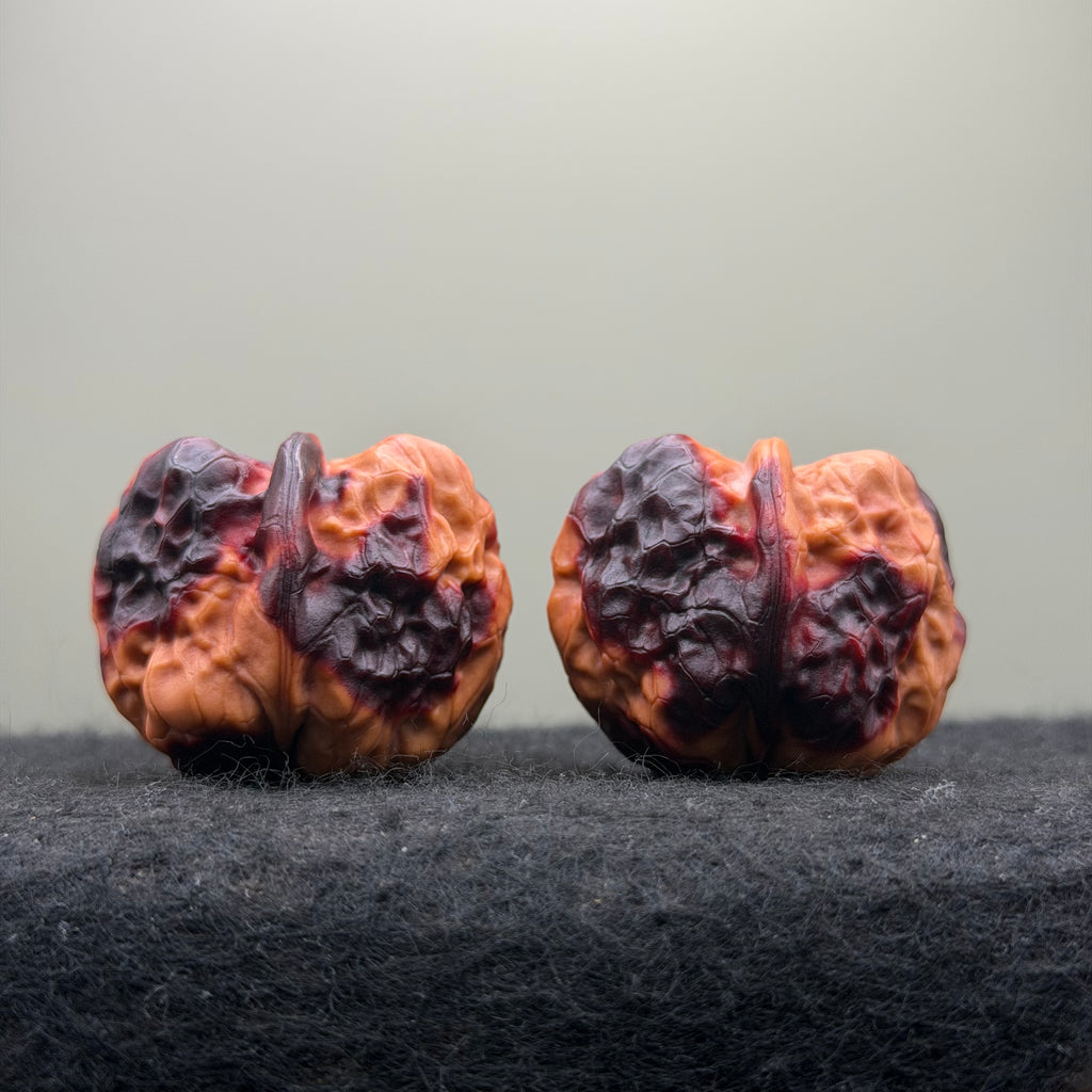 Rainbow Cliff Ingot Wenwan Walnut · 38mm · Select Ritual