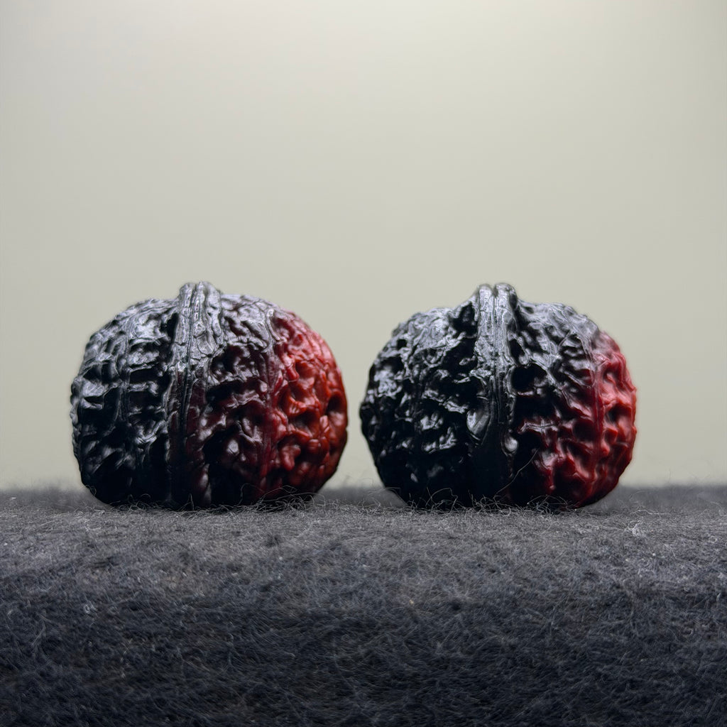 Ghost Rider White Lion Head Wenwan Walnut · 40mm · Select Ritual