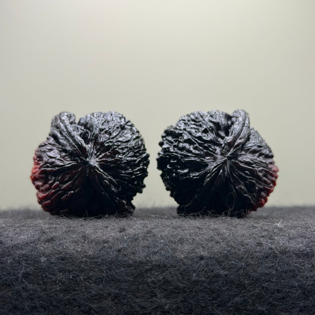 Ghost Rider White Lion Head Wenwan Walnut · 40mm · Select Ritual