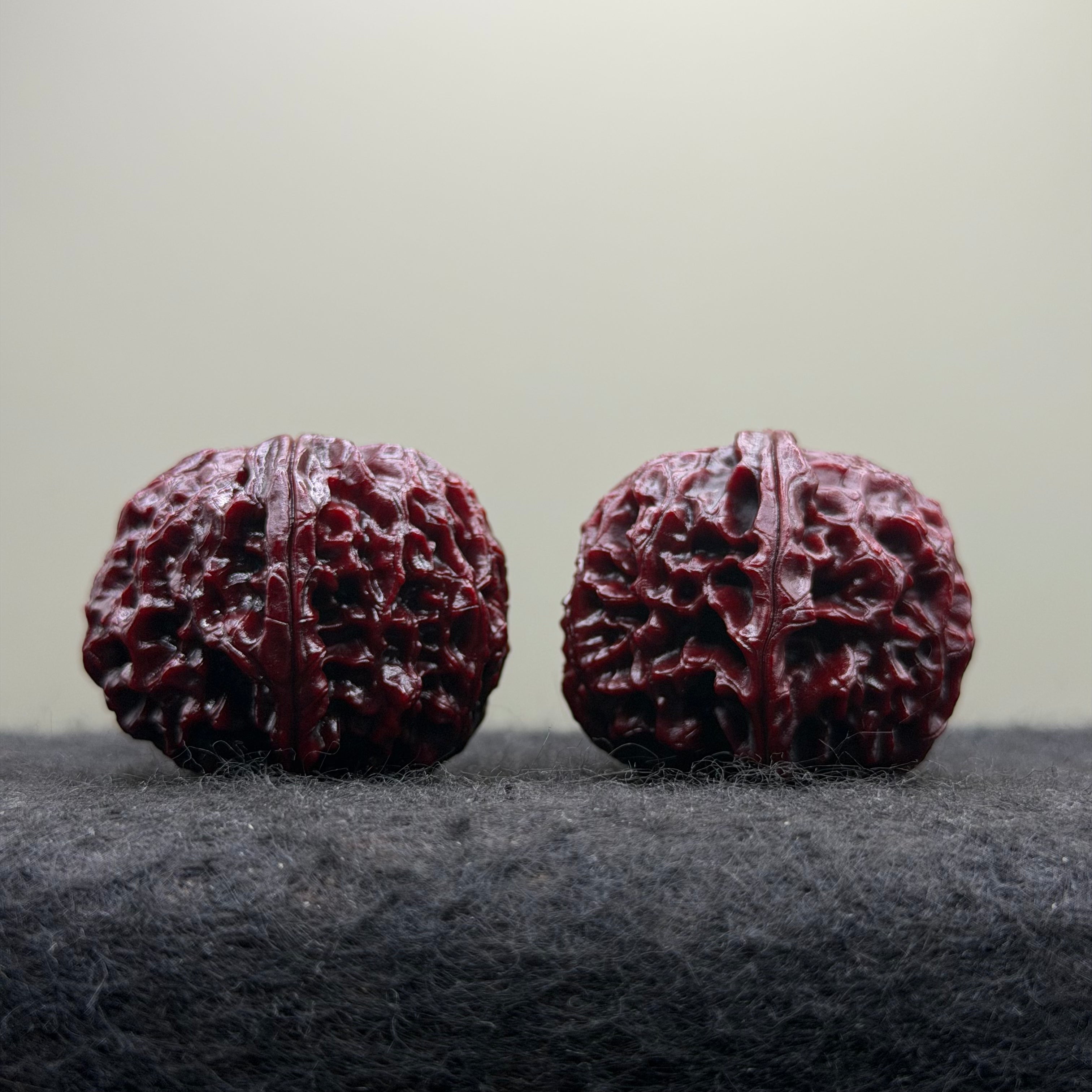 Wine-Red Longan Wenwan Walnut · 34mm · Select Ritual