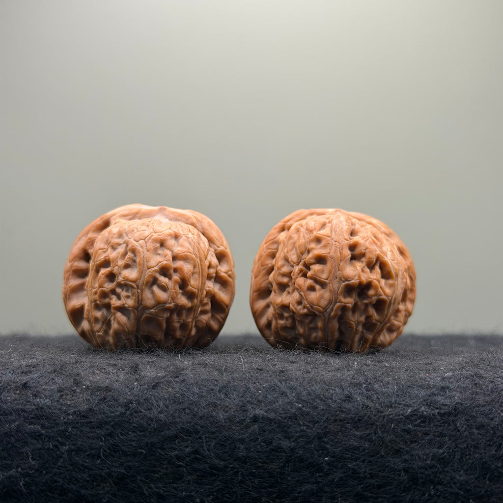 Ingot Wenwan Walnut · 37mm · Natural · Select Ritual