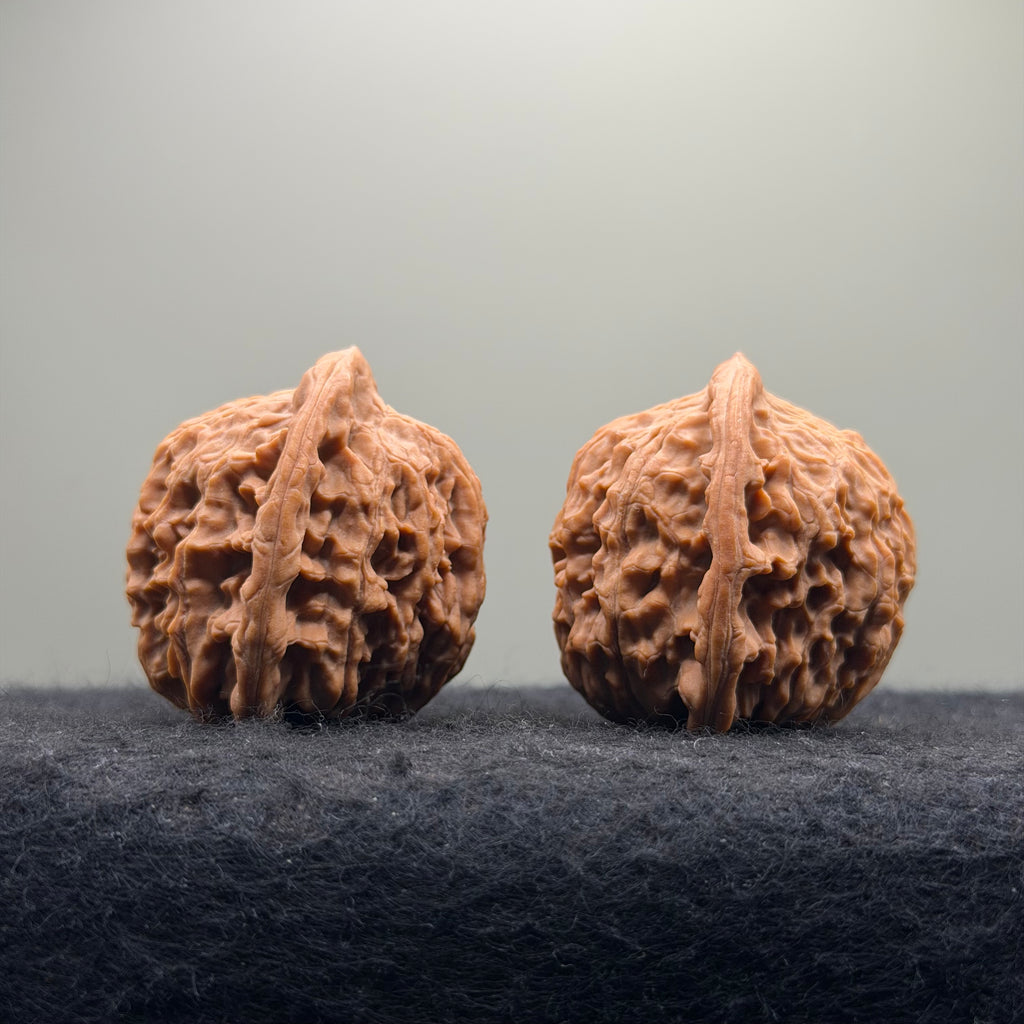 Red Lion Head Wenwan Walnut · 42mm · Natural · Premium Ritual