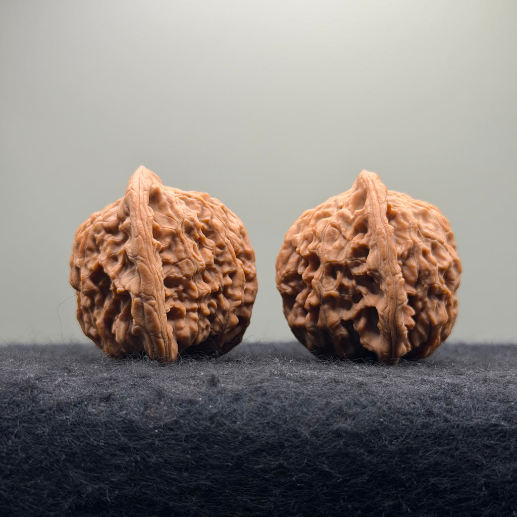 Red Lion Head Wenwan Walnut · 42mm · Natural · Premium Ritual