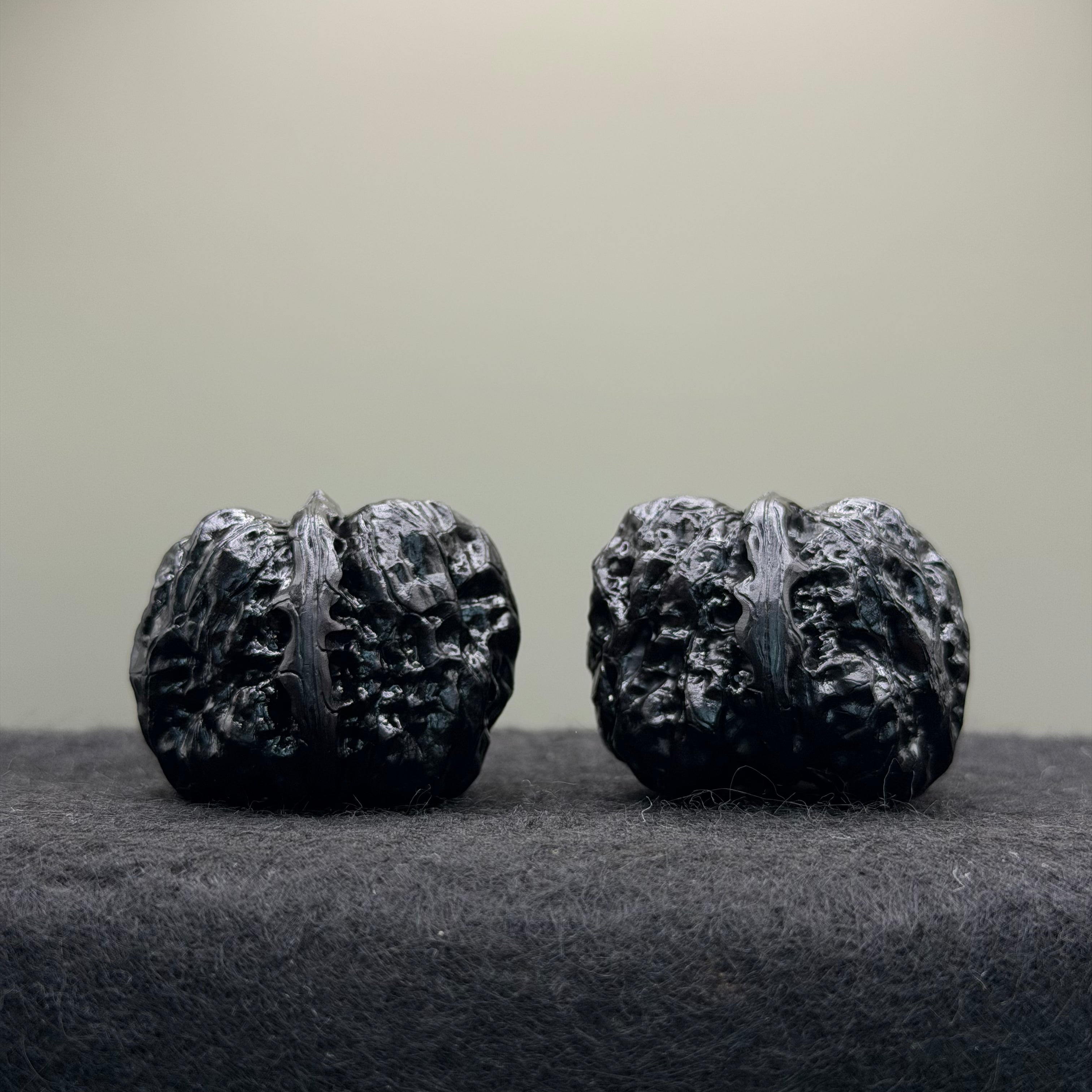 Ground Buried Cat's Eye Toad Head Wenwan Walnut · 33mm · Select Ritual