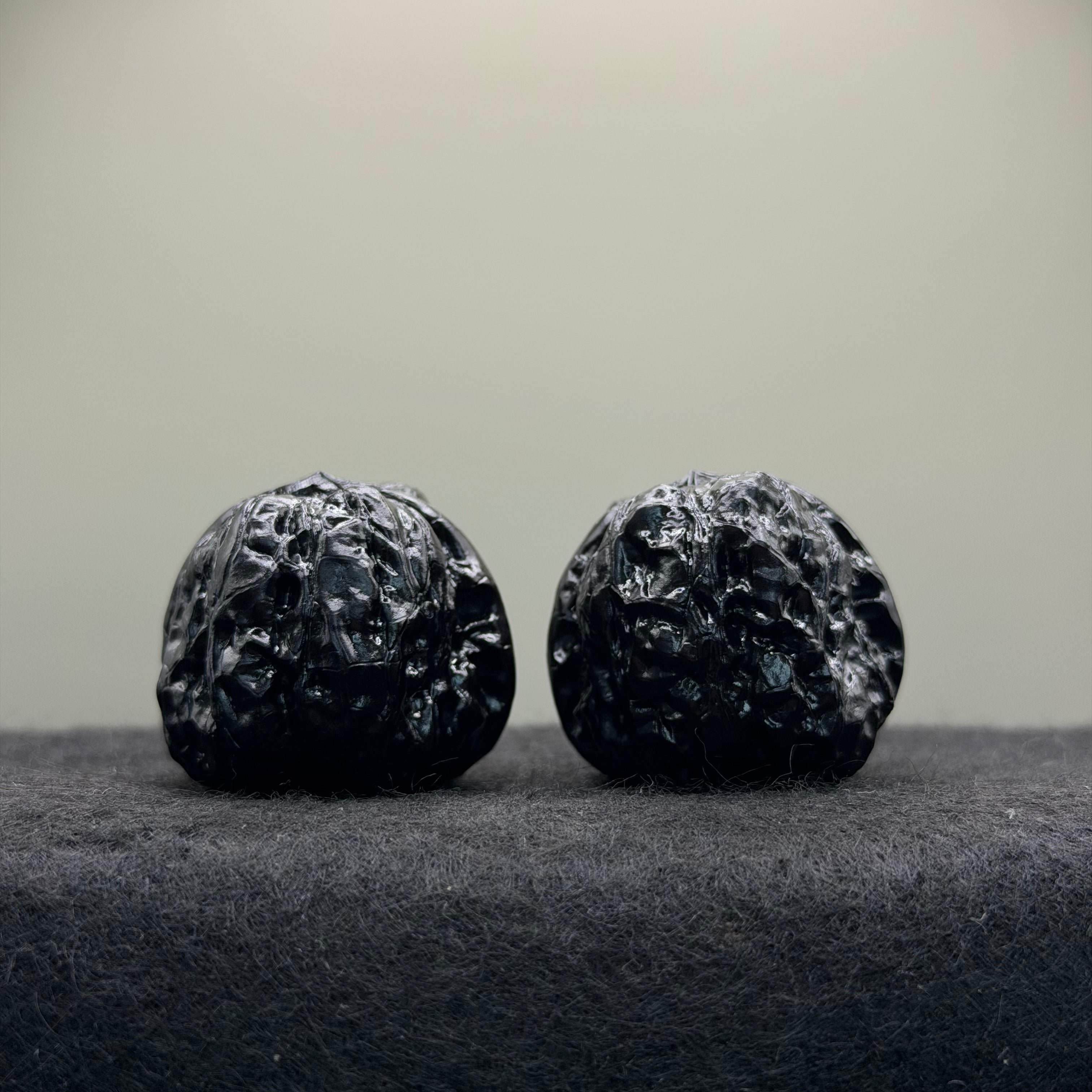 Ground Buried Cat's Eye Toad Head Wenwan Walnut · 33mm · Select Ritual