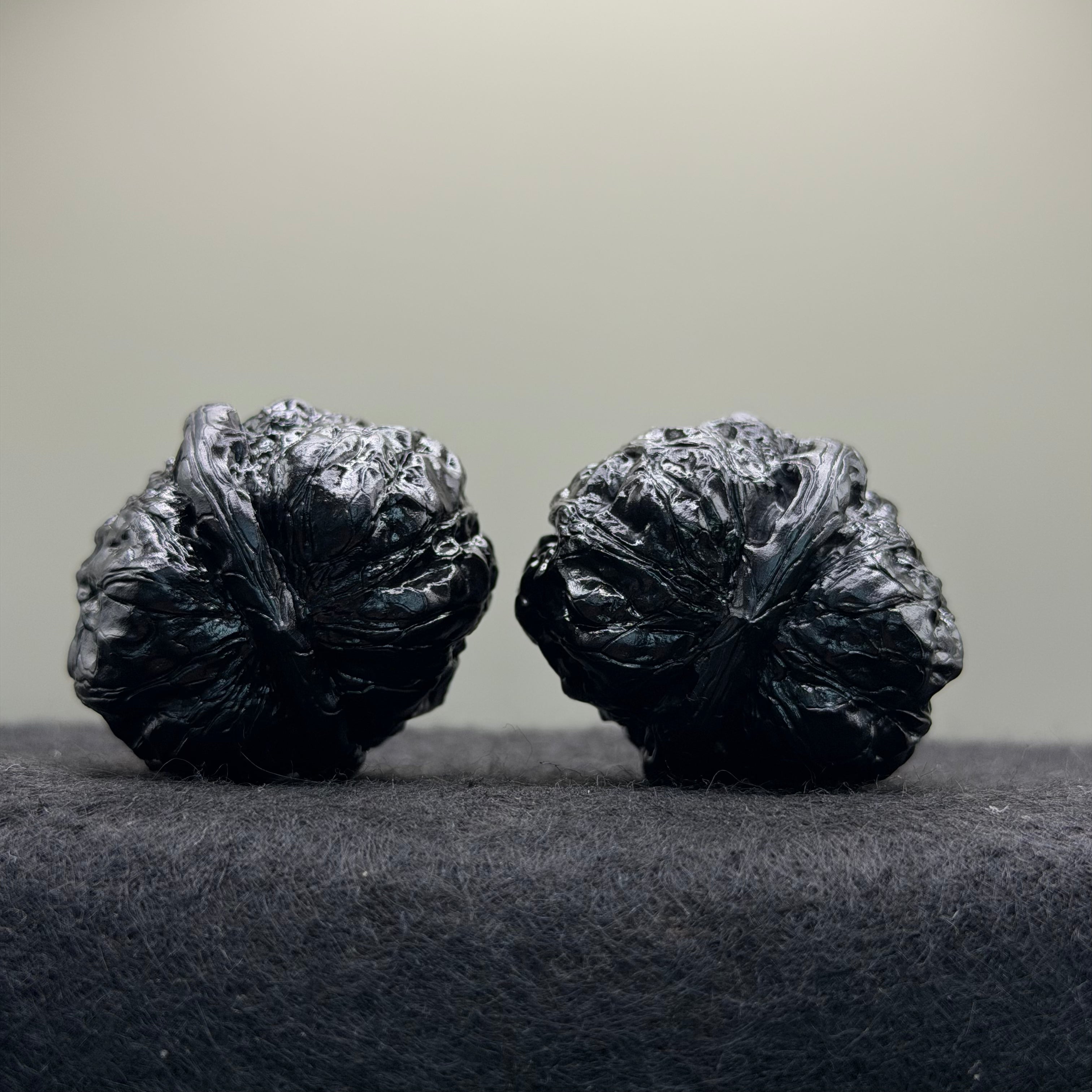 Ground Buried Cat's Eye Toad Head Wenwan Walnut · 33mm · Select Ritual