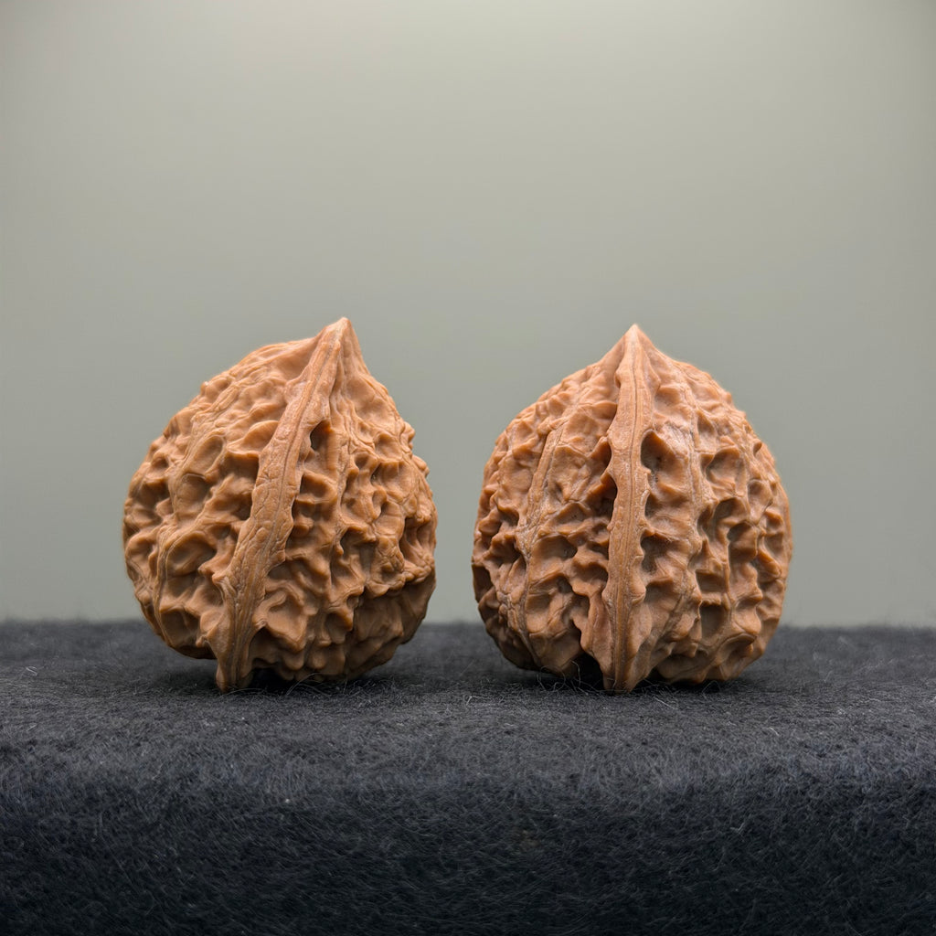 Golden Bull Wenwan Walnut · 38mm · Natural · Entry Ritual