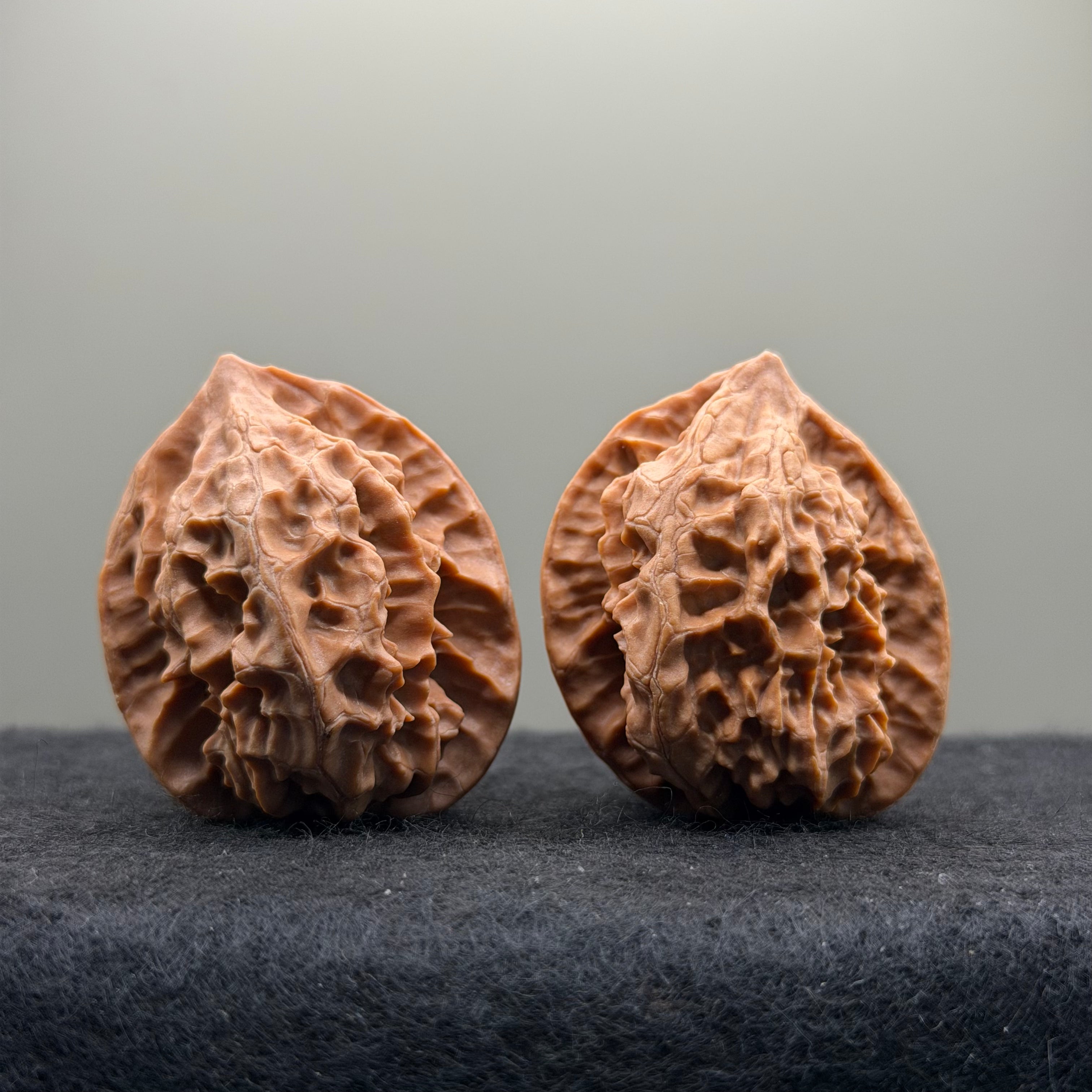 WalnutRitual Exclusive · First Love Wenwan Walnut · 35mm · Natural · Entry Ritual
