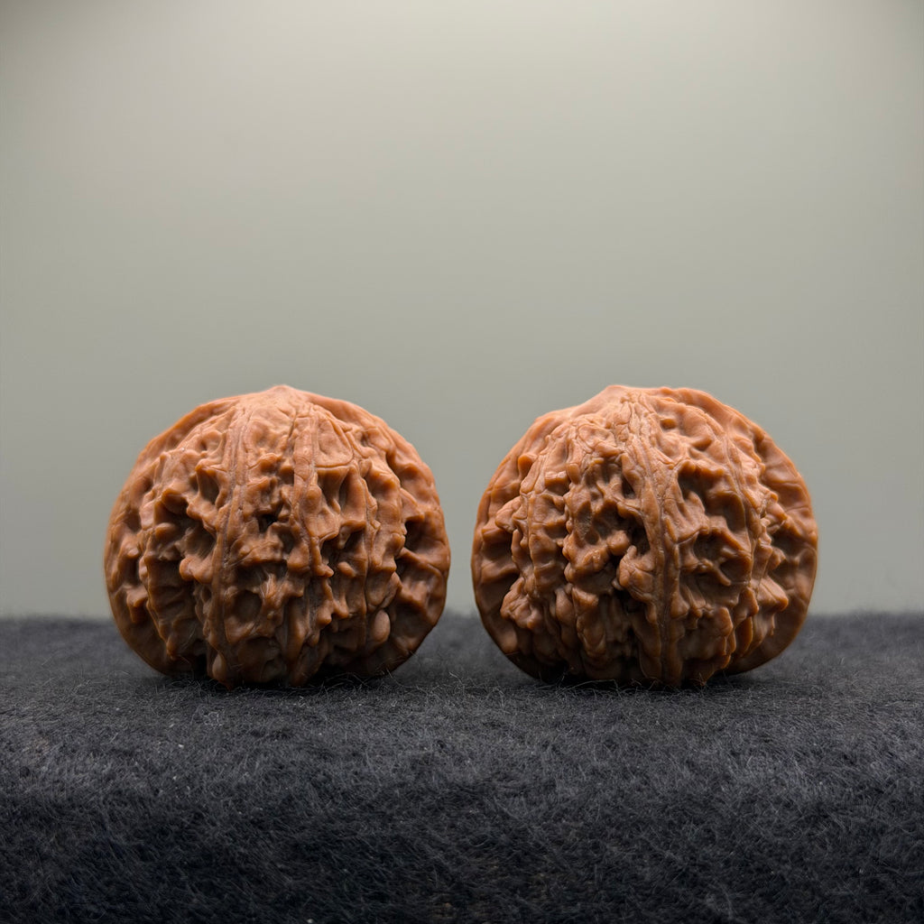 Eve Stone Wenwan Walnut  · 38mm · Natural · Premium Ritual