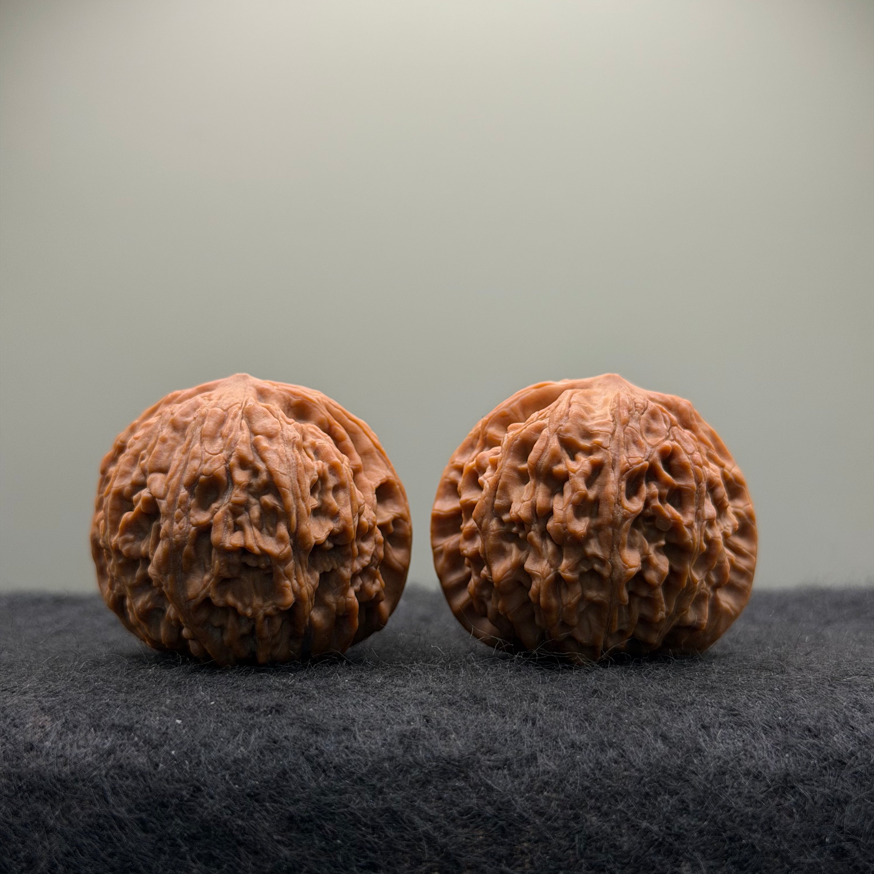 Eve Stone Wenwan Walnut  · 38mm · Natural · Premium Ritual