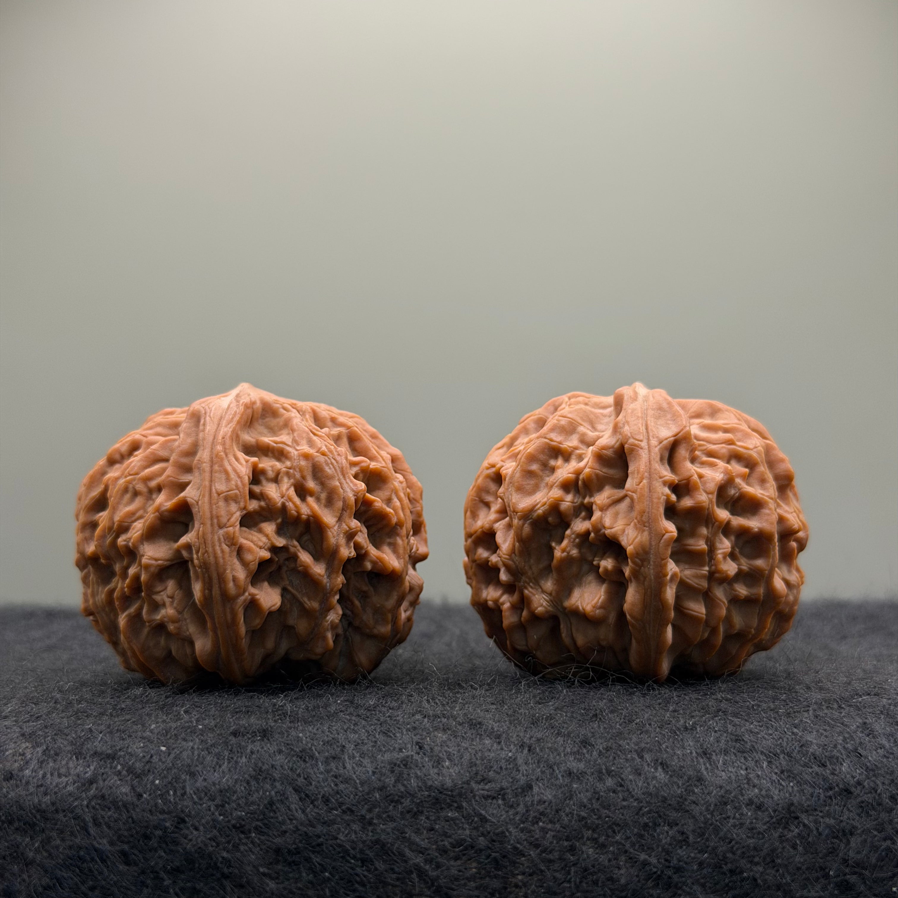 Eve Stone Wenwan Walnut  · 38mm · Natural · Premium Ritual