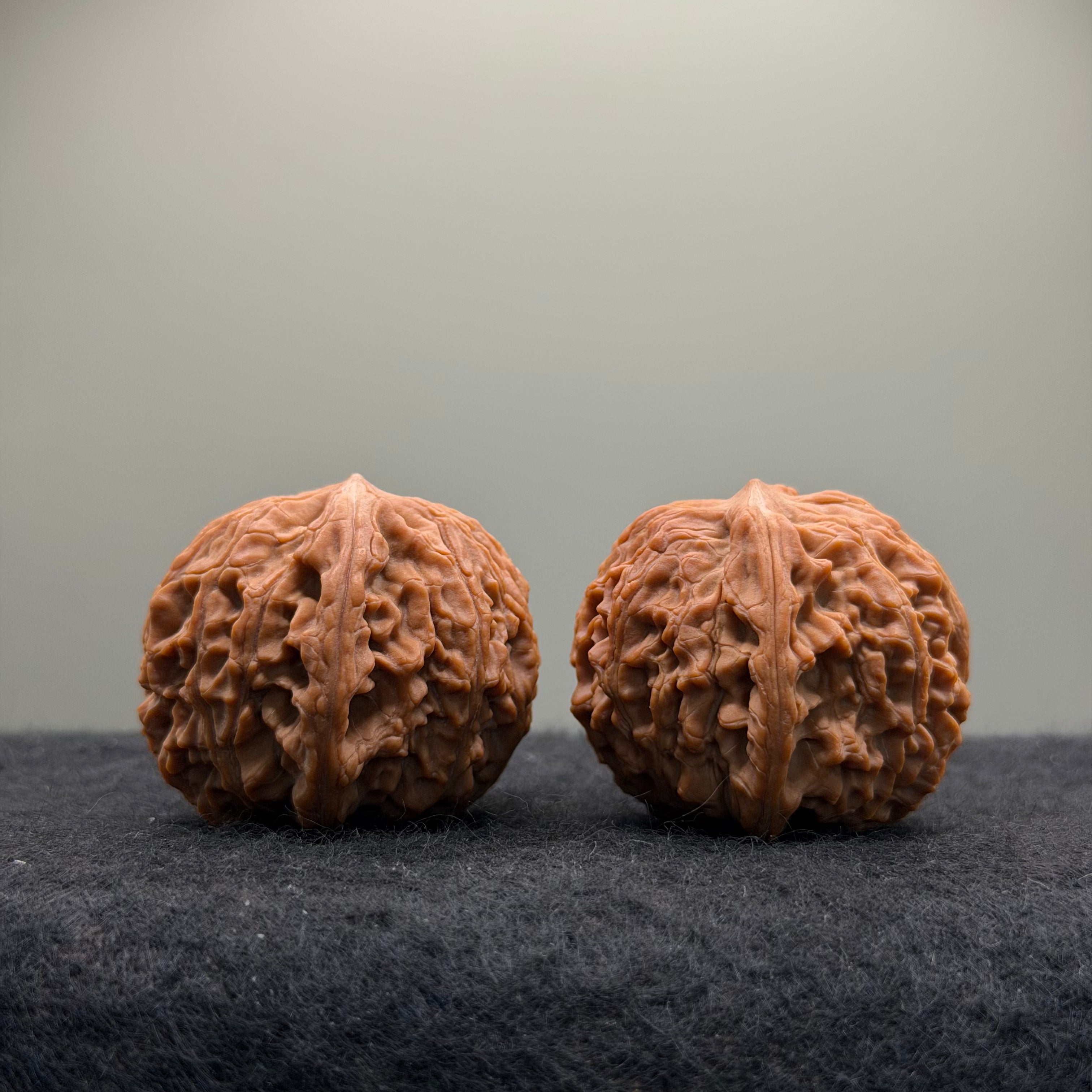 Eve Stone Wenwan Walnut  · 38mm · Natural · Premium Ritual