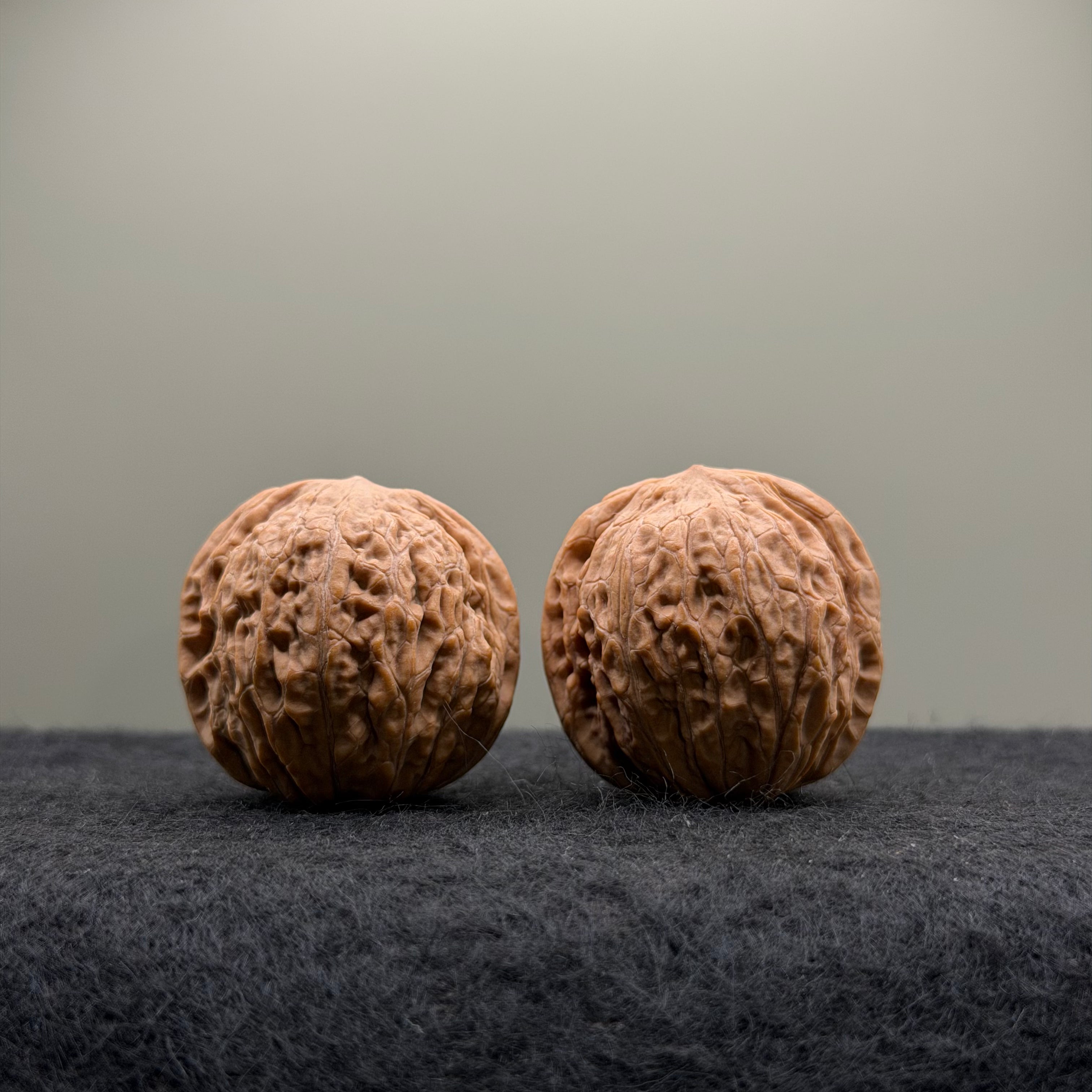 Mini Iron Hammer Wenwan Walnut · 33mm · Natural · Entry Ritual