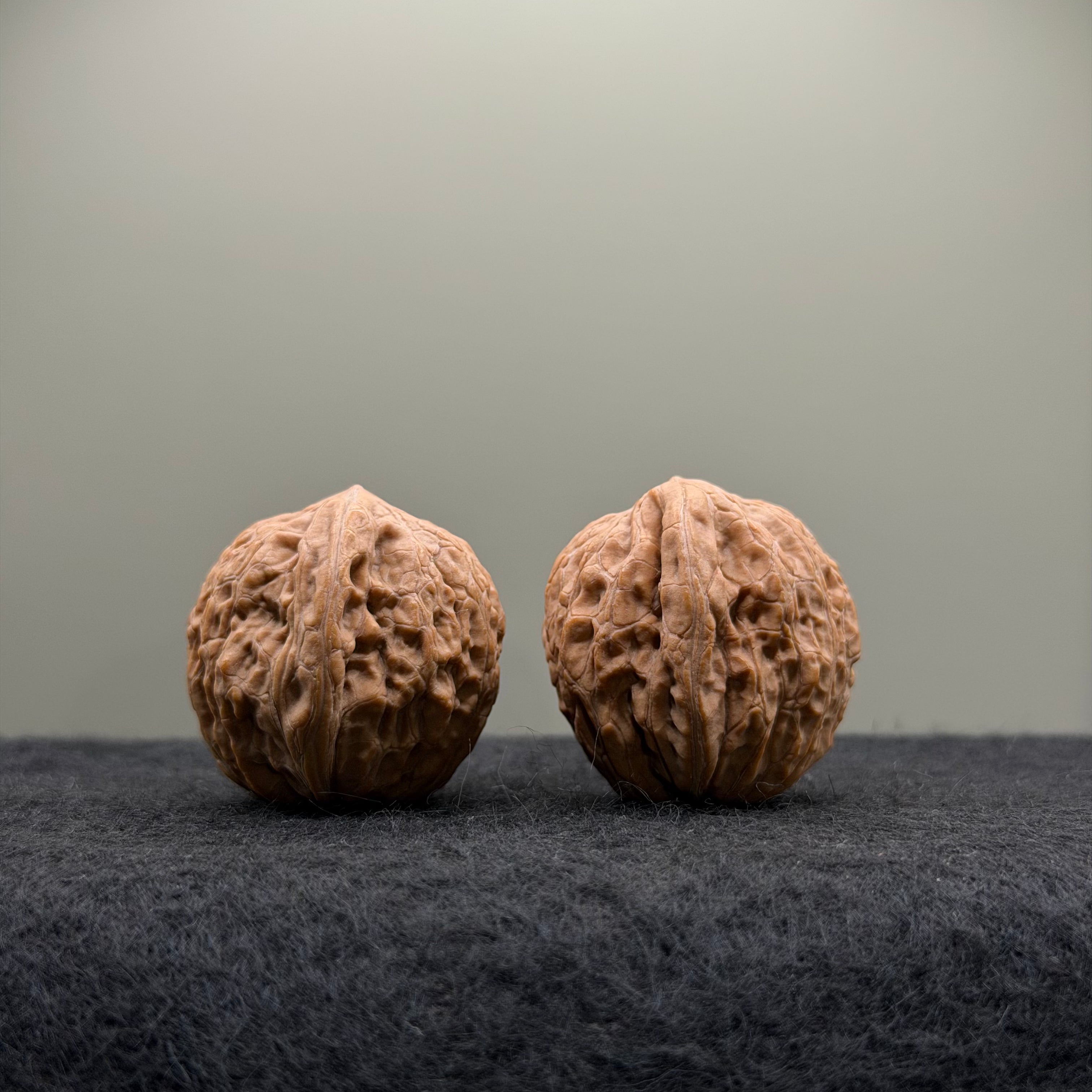 Mini Iron Hammer Wenwan Walnut · 33mm · Natural · Entry Ritual