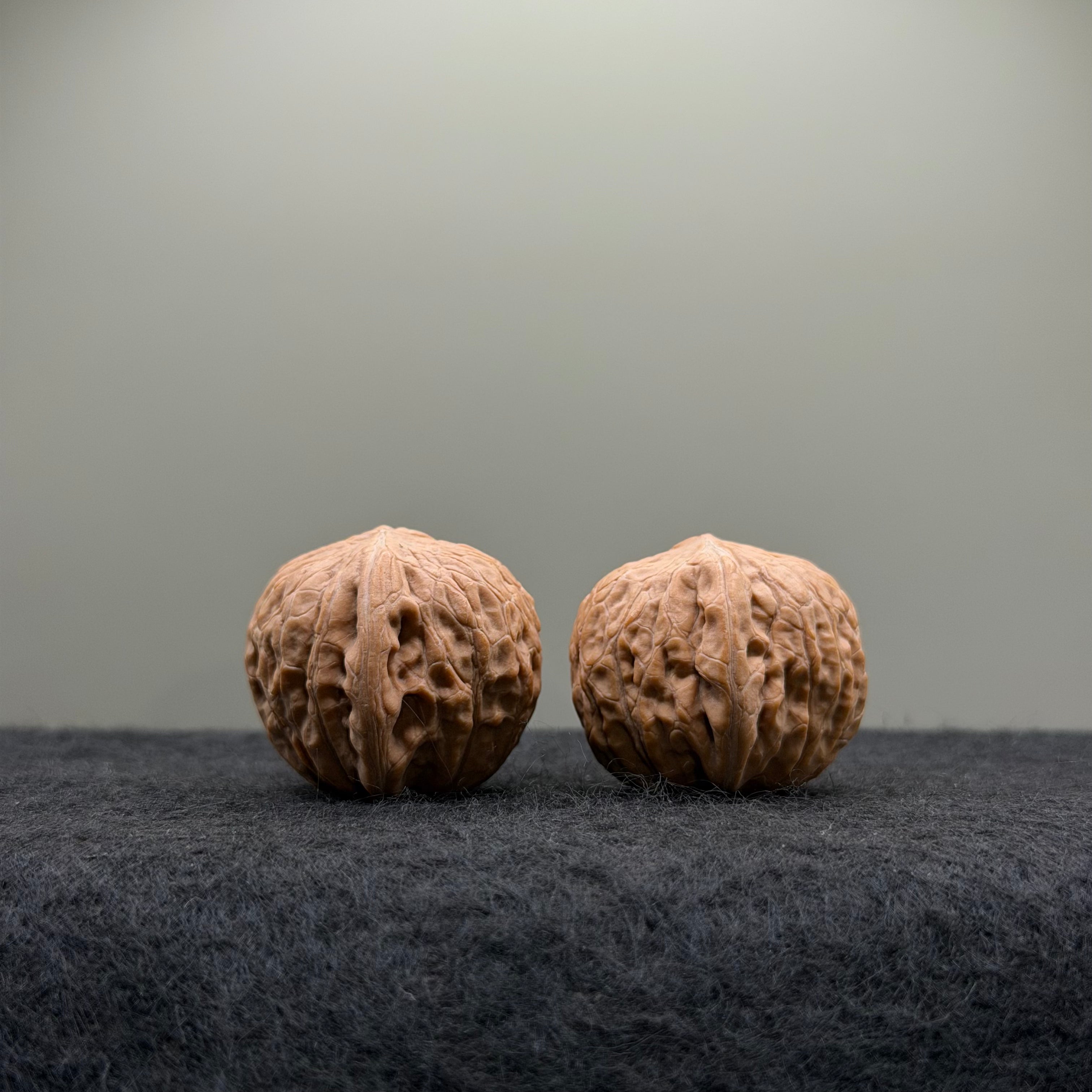 Mini Iron Hammer Wenwan Walnut · 32mm · Natural · Entry Ritual