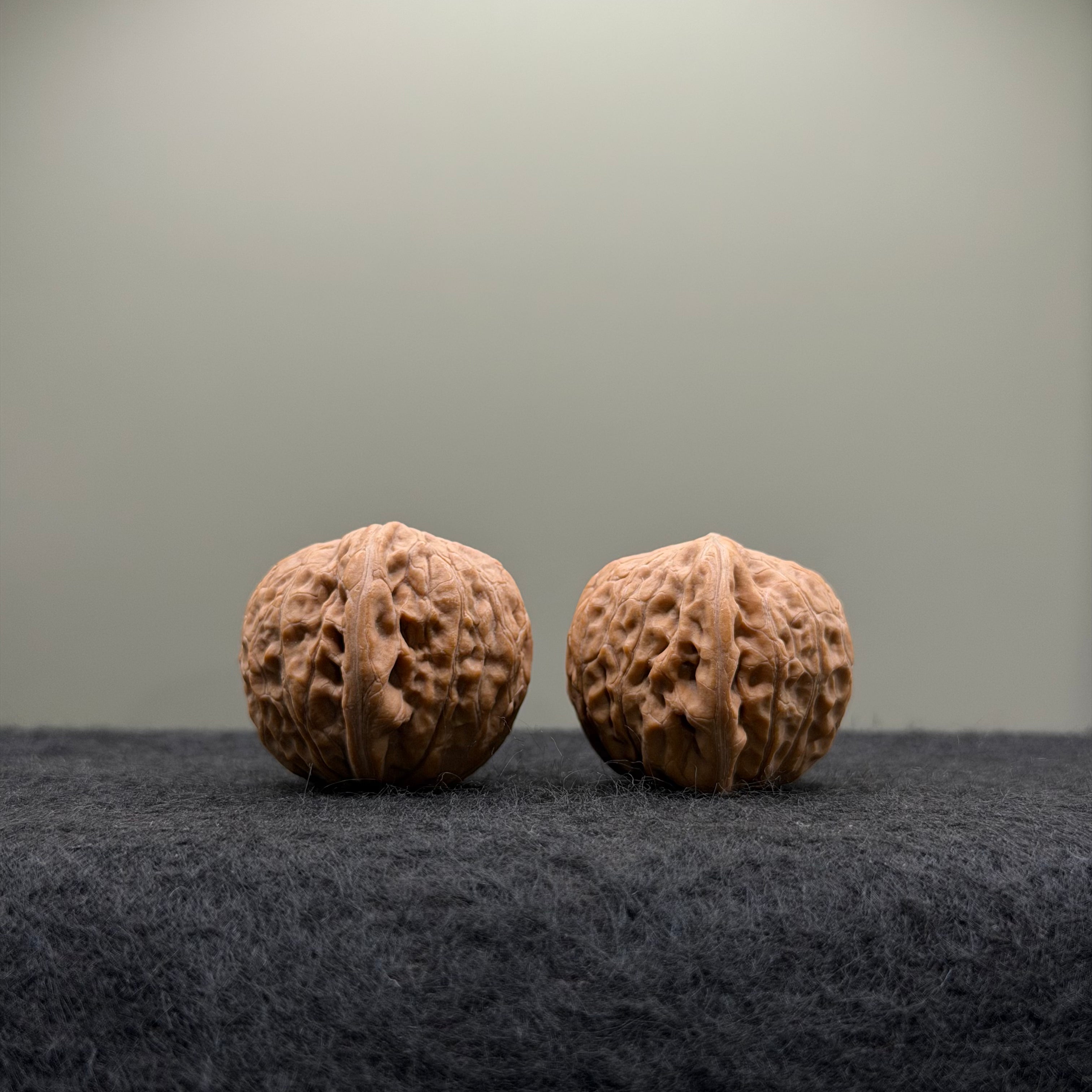 Mini Iron Hammer Wenwan Walnut · 32mm · Natural · Entry Ritual
