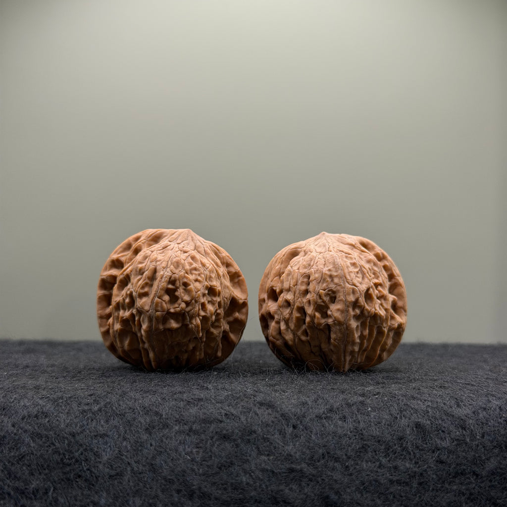 Mini Iron Hammer Wenwan Walnut · 34mm · Natural · Entry Ritual