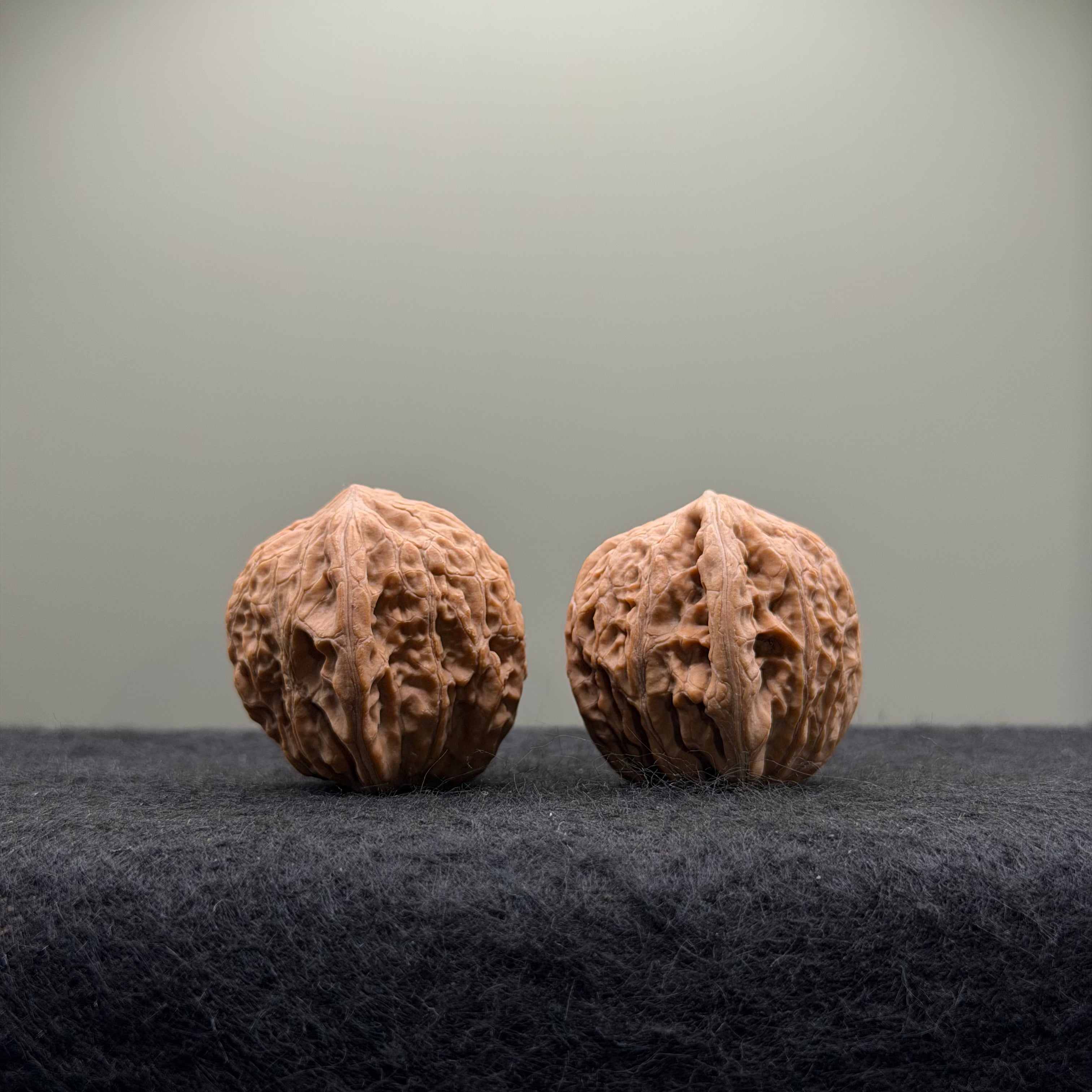 Mini Iron Hammer Wenwan Walnut · 34mm · Natural · Entry Ritual