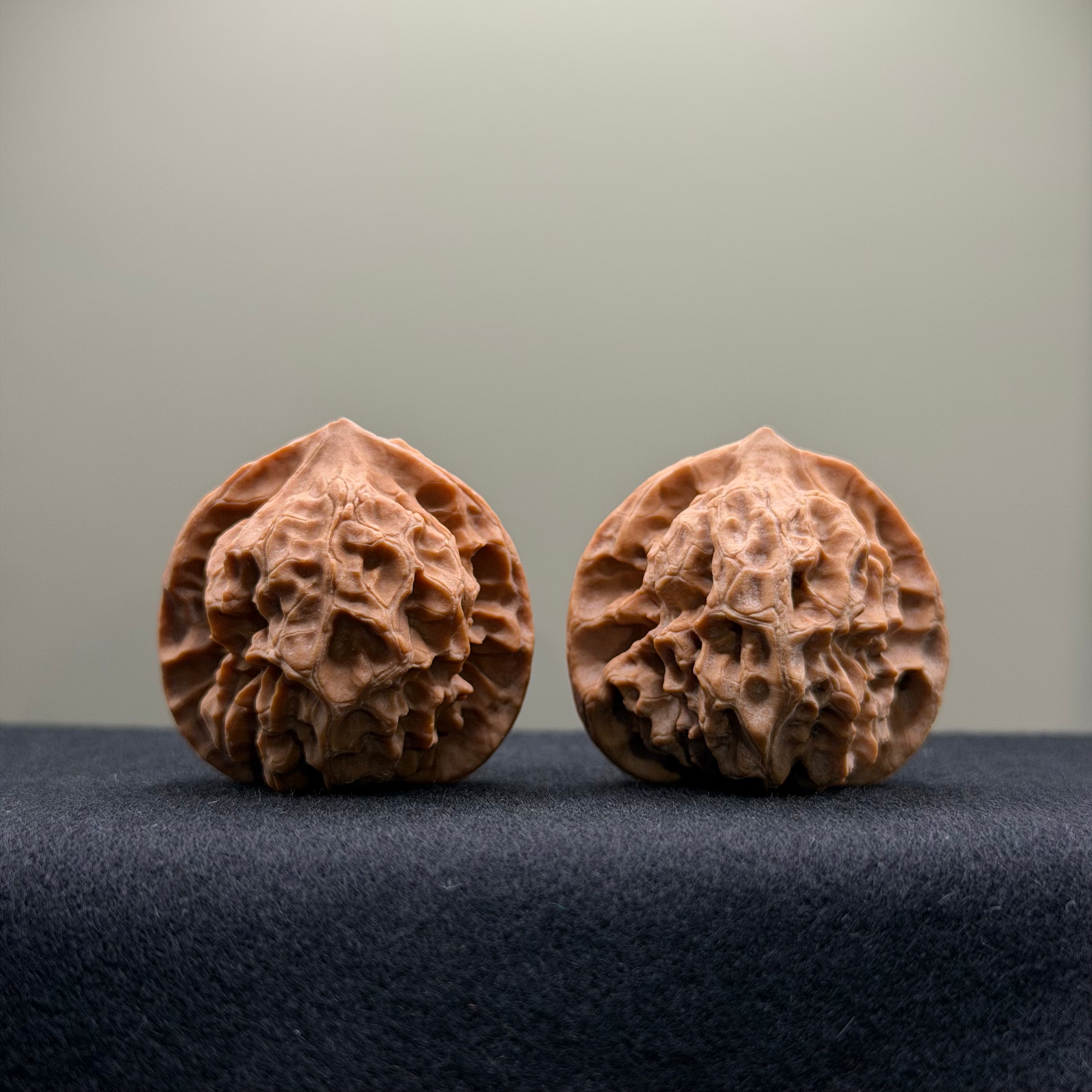 WalnutRitual Exclusive · First Love Wenwan Walnut · 37mm · Natural · Entry Ritual