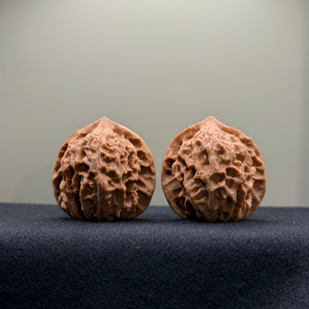WalnutRitual Exclusive · First Love Wenwan Walnut · 38mm · Natural · Select Ritual