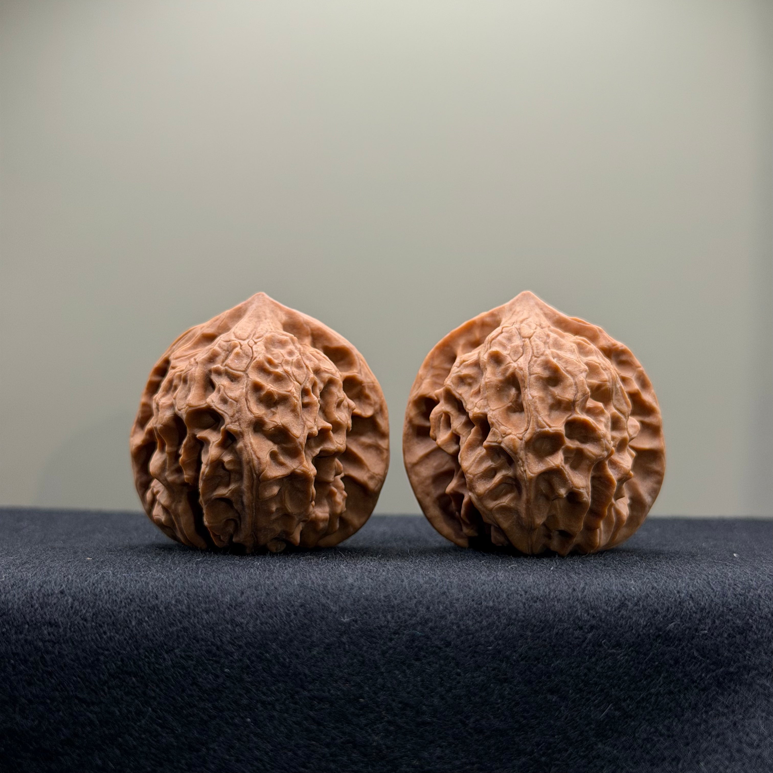 WalnutRitual Exclusive · First Love Wenwan Walnut · 38mm · Natural · Select Ritual