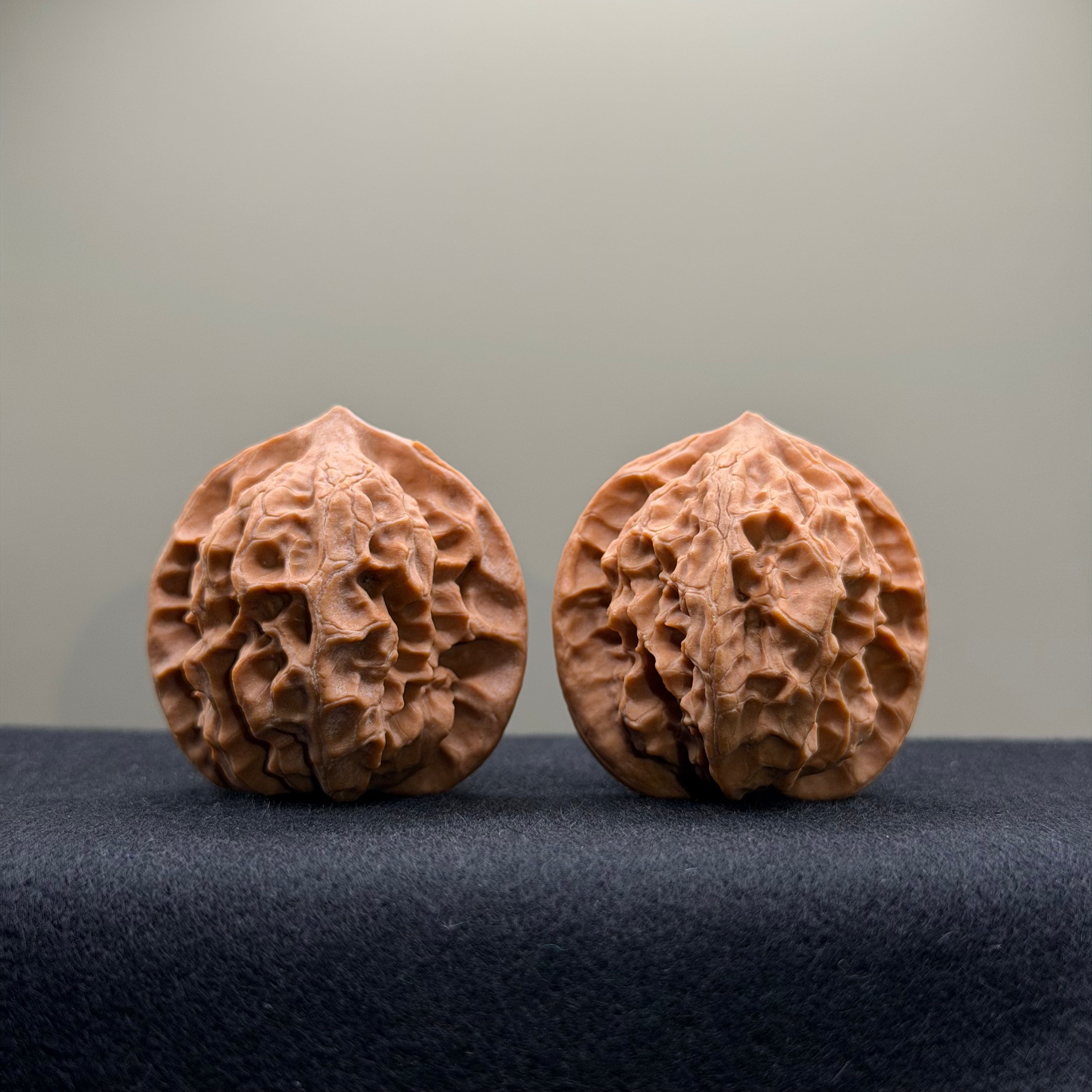 WalnutRitual Exclusive · First Love Wenwan Walnut · 37mm · Natural · Select Ritual