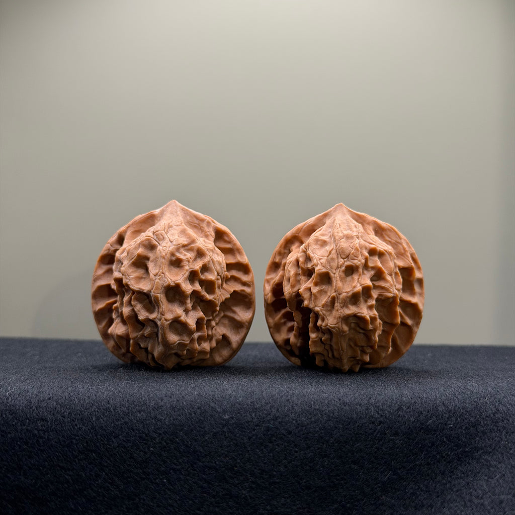 WalnutRitual Exclusive · First Love Wenwan Walnut · 37mm · Natural · Select Ritual