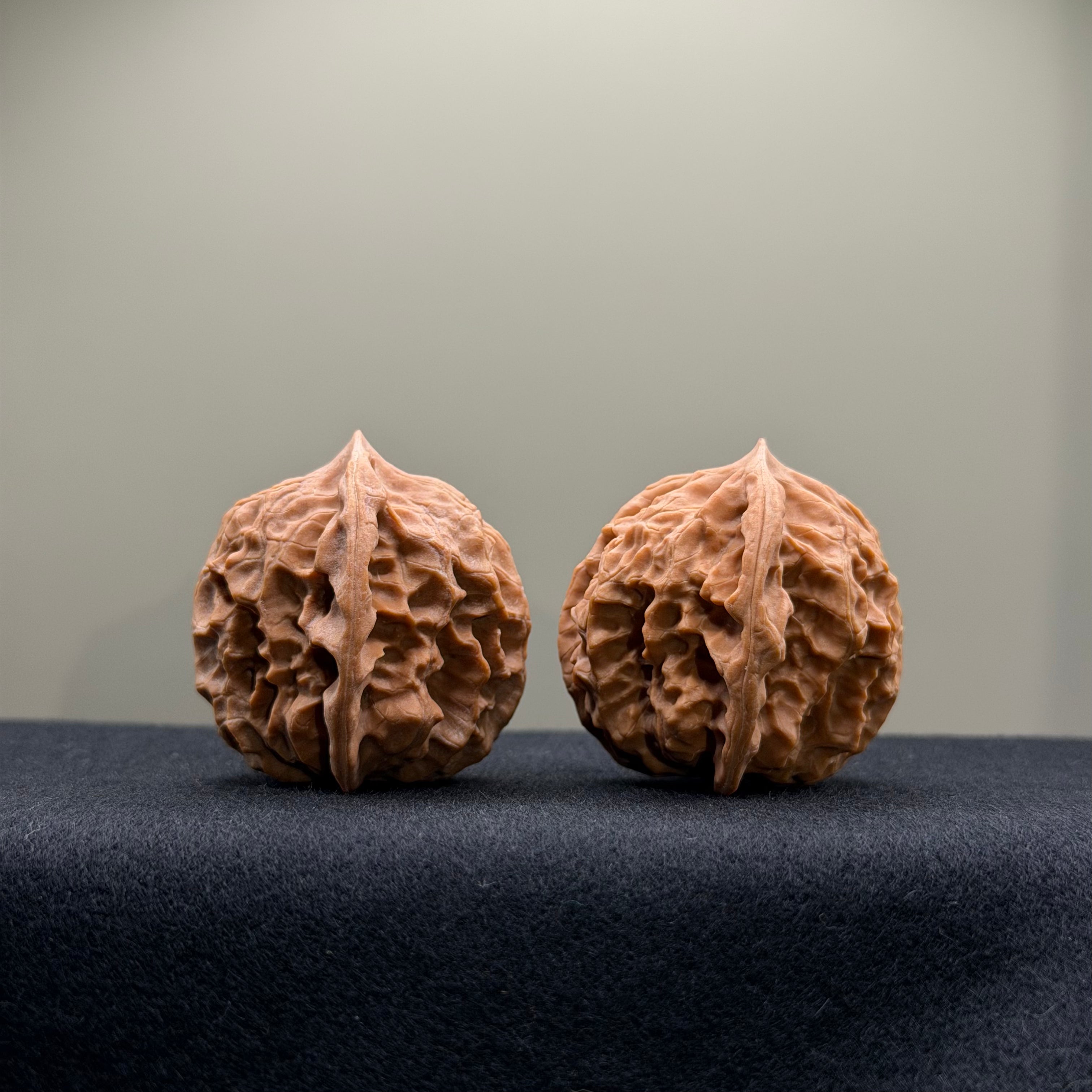 WalnutRitual Exclusive · First Love Wenwan Walnut · 37mm · Natural · Select Ritual