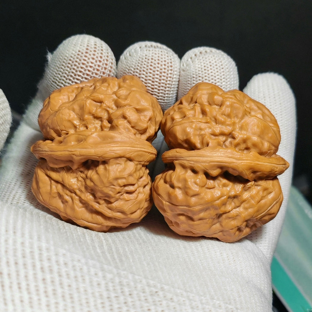 Giant Tri-Toad Head Wenwan Walnut · 44mm · Sourcing Pick