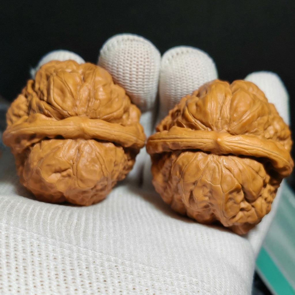 Giant Tri-Toad Head Wenwan Walnut · 44mm · Sourcing Pick