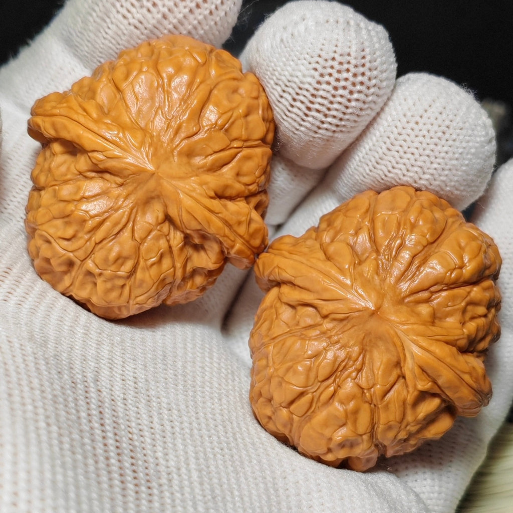Giant Pumpkin Wenwan Walnut · 42mm · Natural · Sourcing Pick