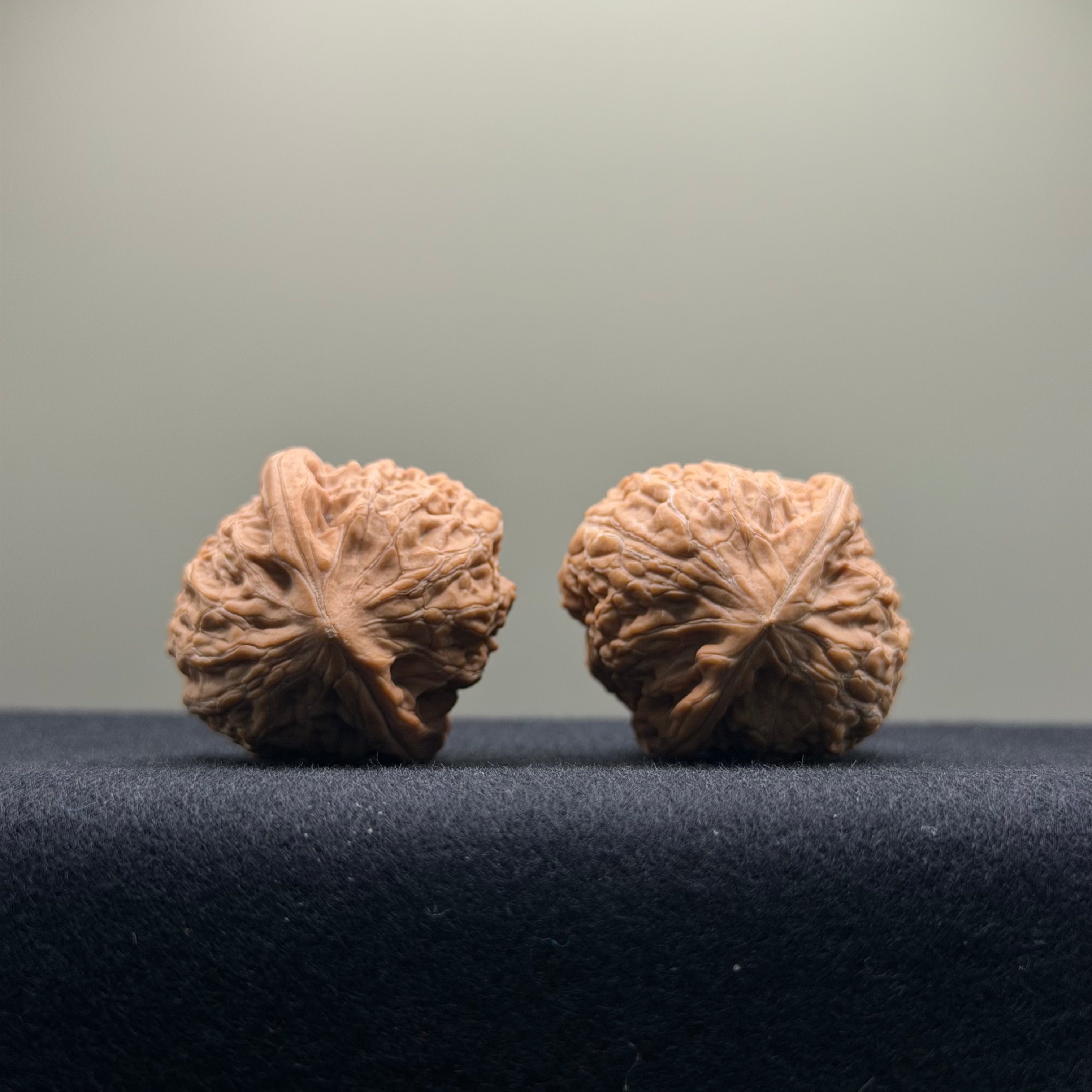 Mini Iron Hammer Wenwan Walnut · 31mm · Natural · Entry Ritual