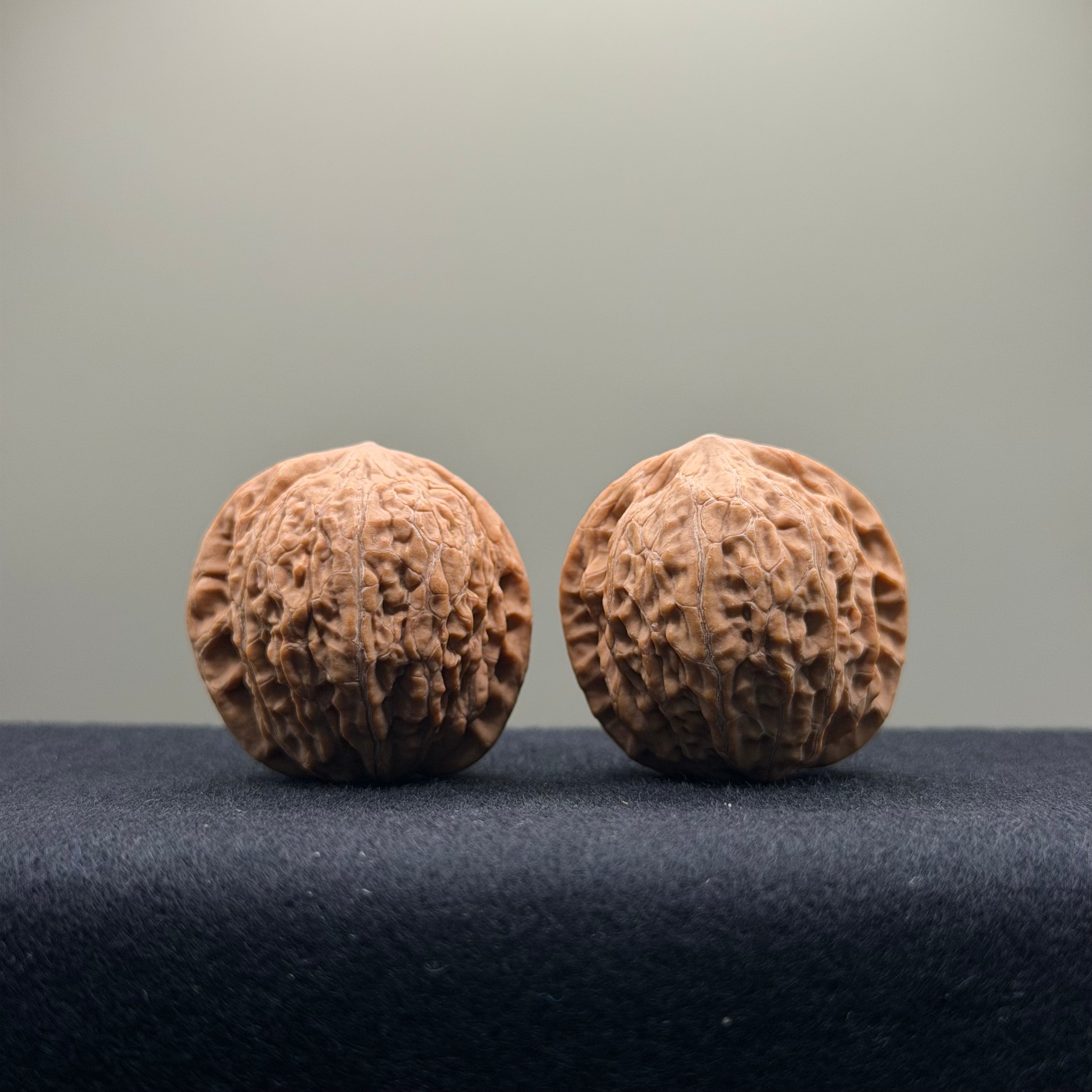 Mini Iron Hammer Wenwan Walnut · 33mm · Natural · Entry Ritual