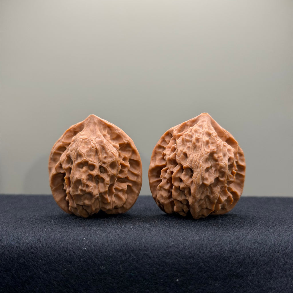 WalnutRitual Exclusive · First Love Wenwan Walnut · 34mm · Natural · Entry Ritual