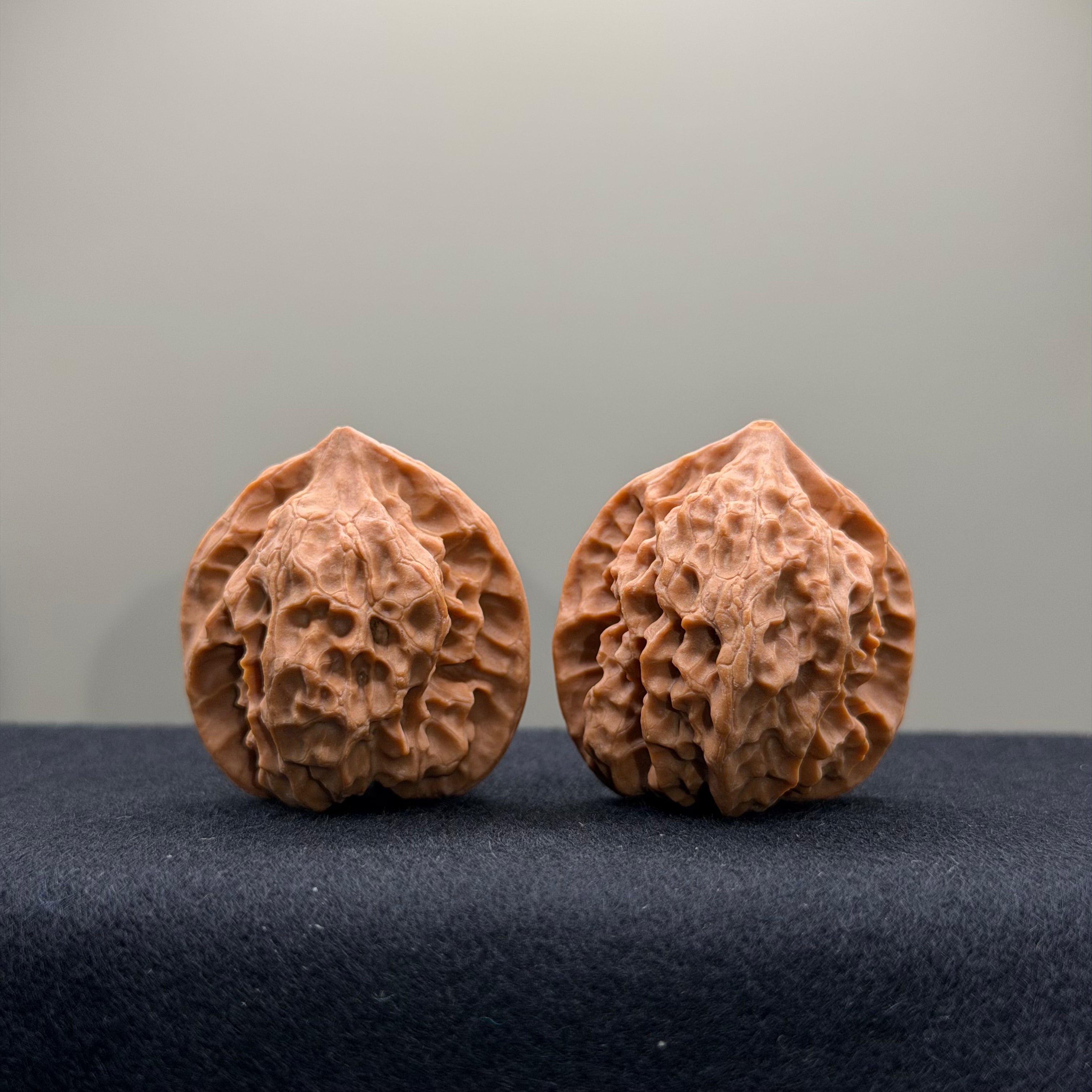 WalnutRitual Exclusive · First Love Wenwan Walnut · 34mm · Natural · Entry Ritual