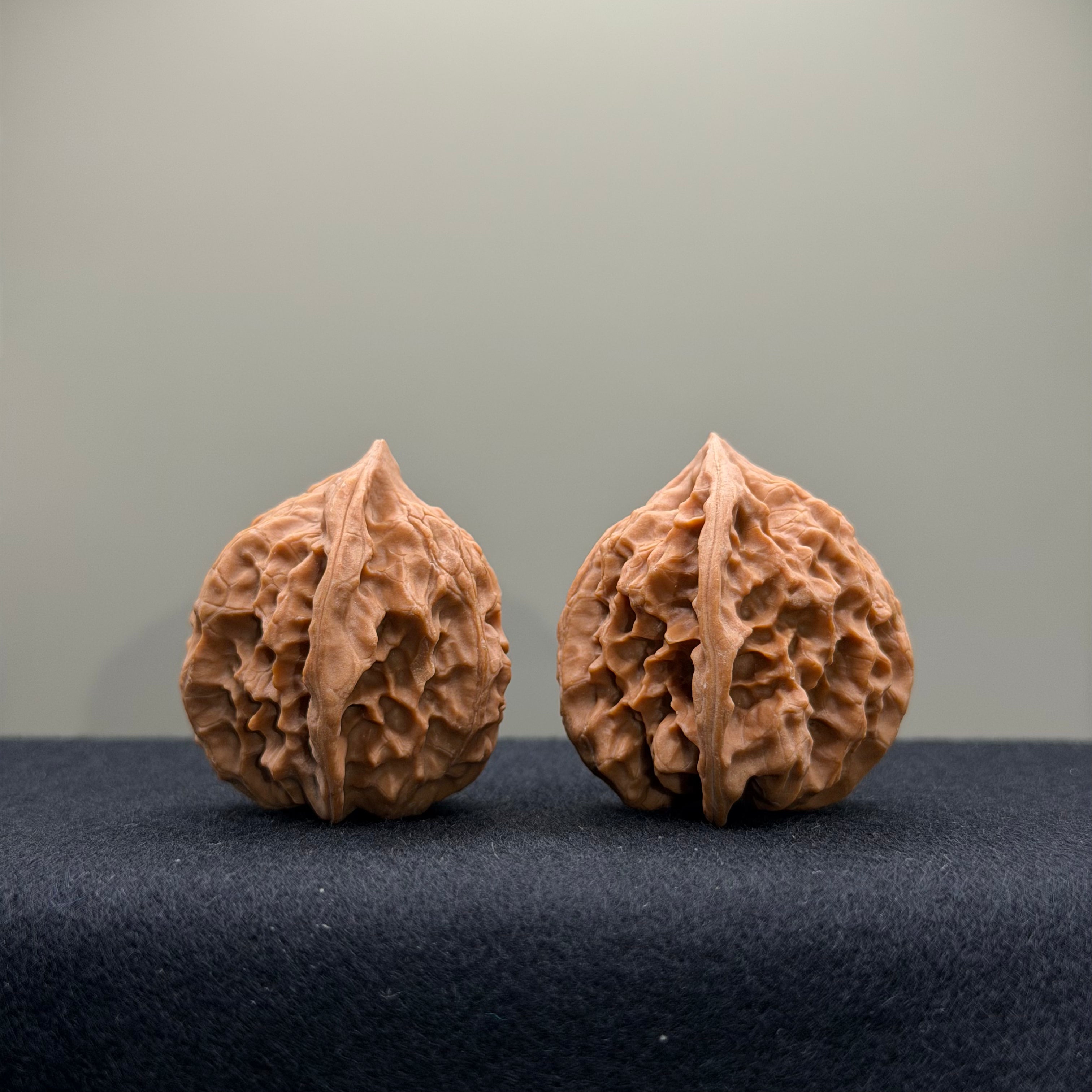 WalnutRitual Exclusive · First Love Wenwan Walnut · 34mm · Natural · Entry Ritual