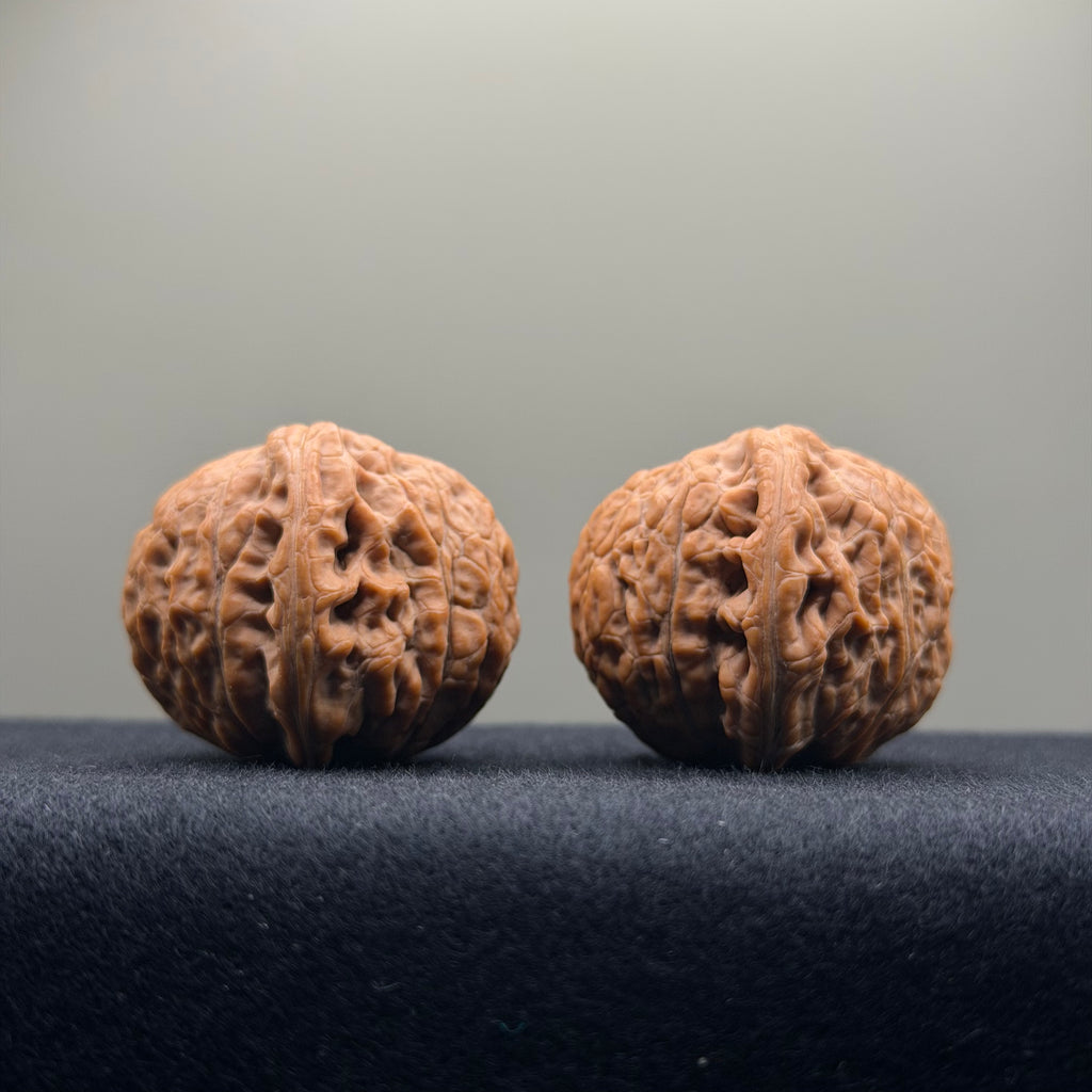Iron Hammer Wenwan Walnut · 37mm · Natural · Premium Ritual