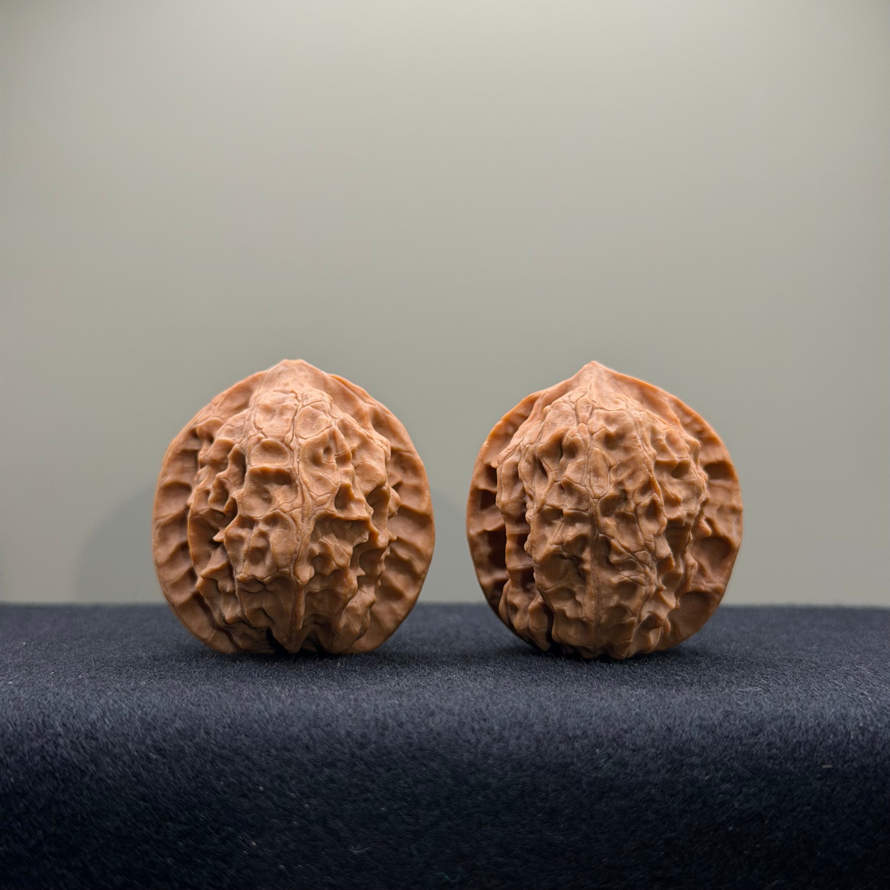 WalnutRitual Exclusive · First Love Wenwan Walnut · 34mm · Natural · Entry Ritual
