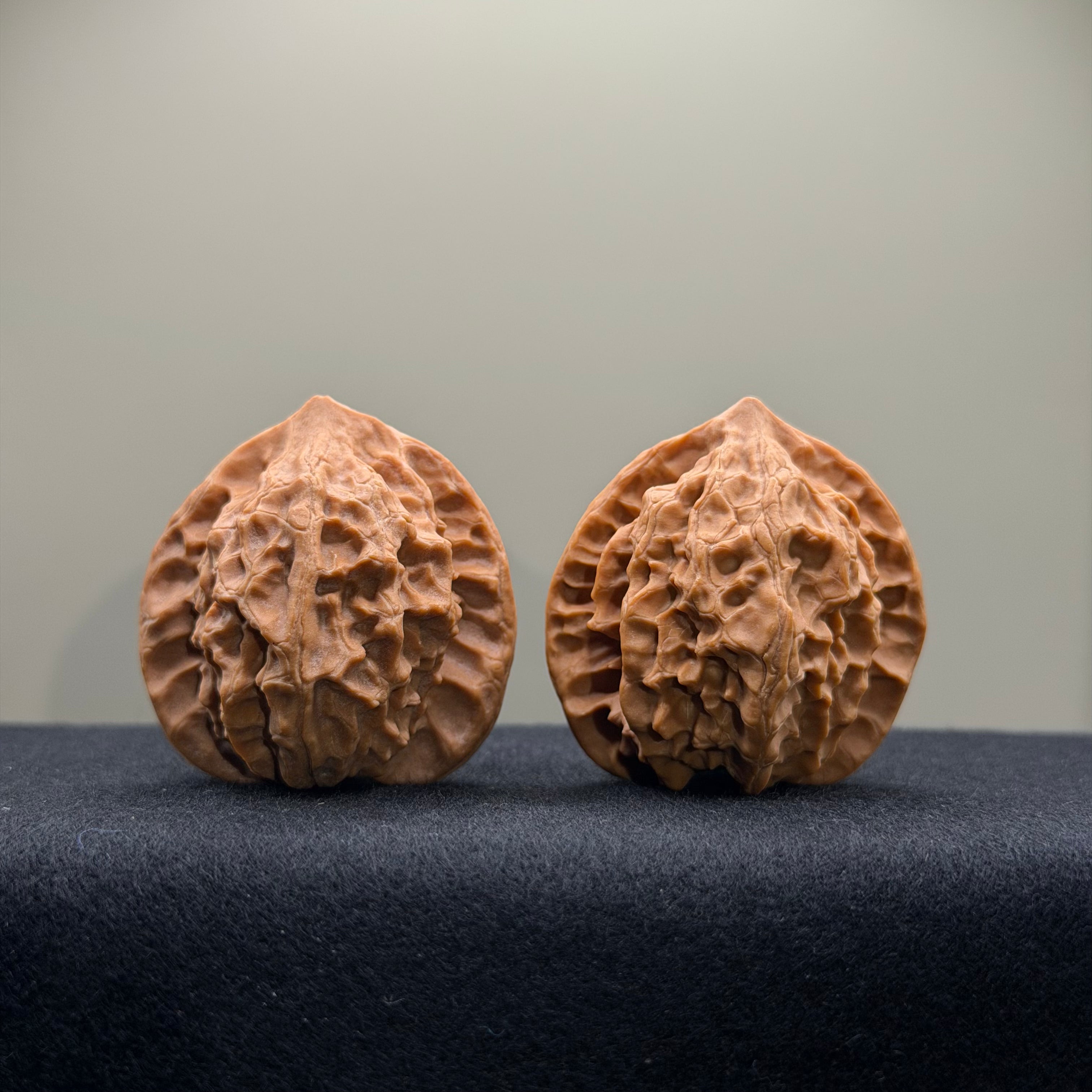 WalnutRitual Exclusive · First Love Wenwan Walnut · 39mm · Natural · Select Ritual