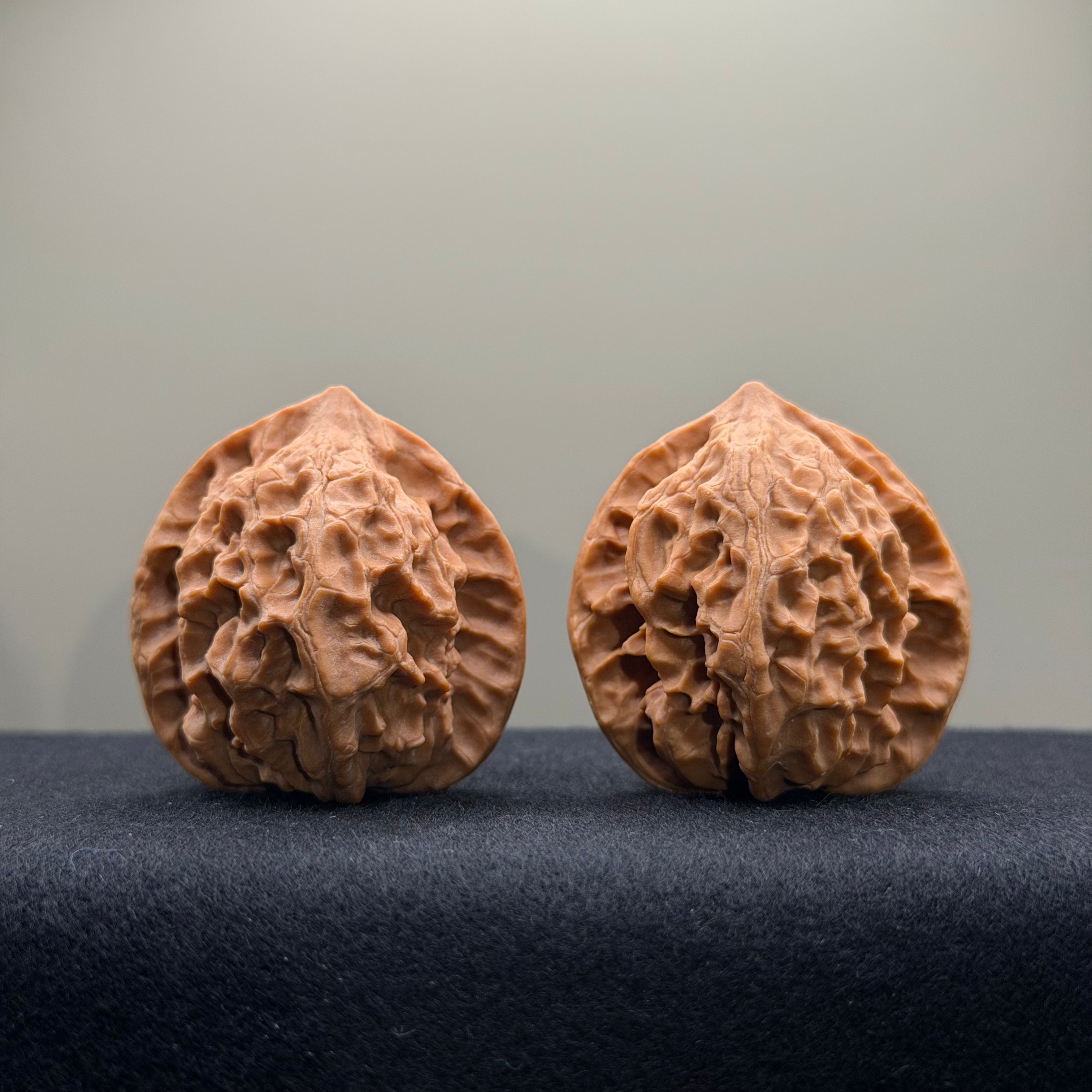 WalnutRitual Exclusive · First Love Wenwan Walnut · 39mm · Natural · Select Ritual