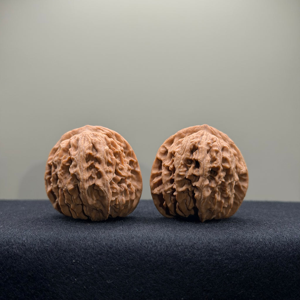 WalnutRitual Exclusive · First Love Wenwan Walnut · 34mm · Natural · Select Ritual